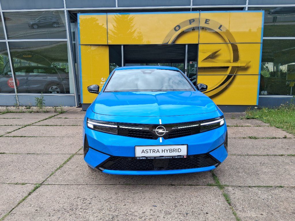 Opel Astra, ST EDITION Hybrid 1.2 TURBO - fotka 2