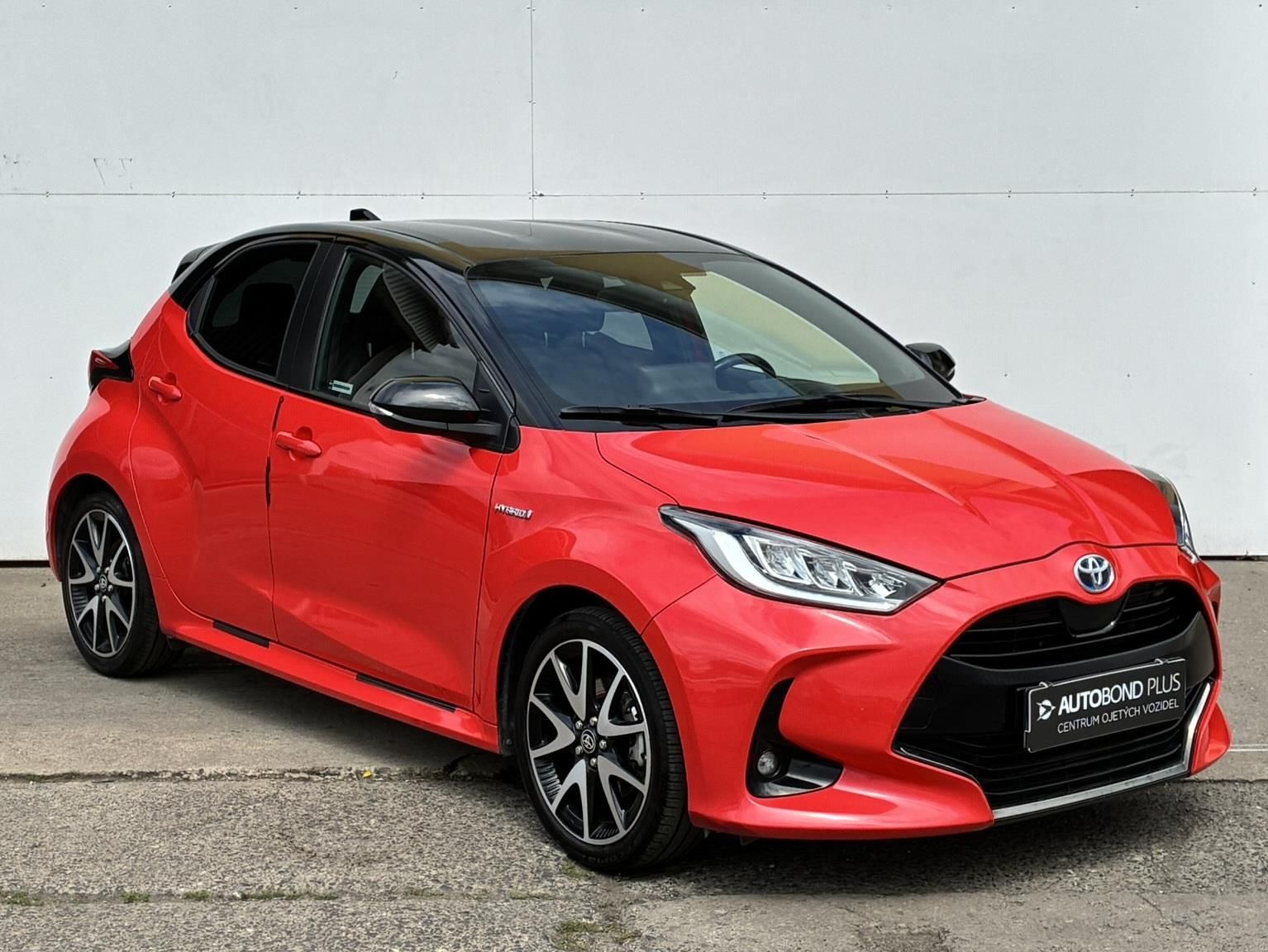 Toyota Yaris, 1.5 HSD e-CVT Premier Edition - fotka 6