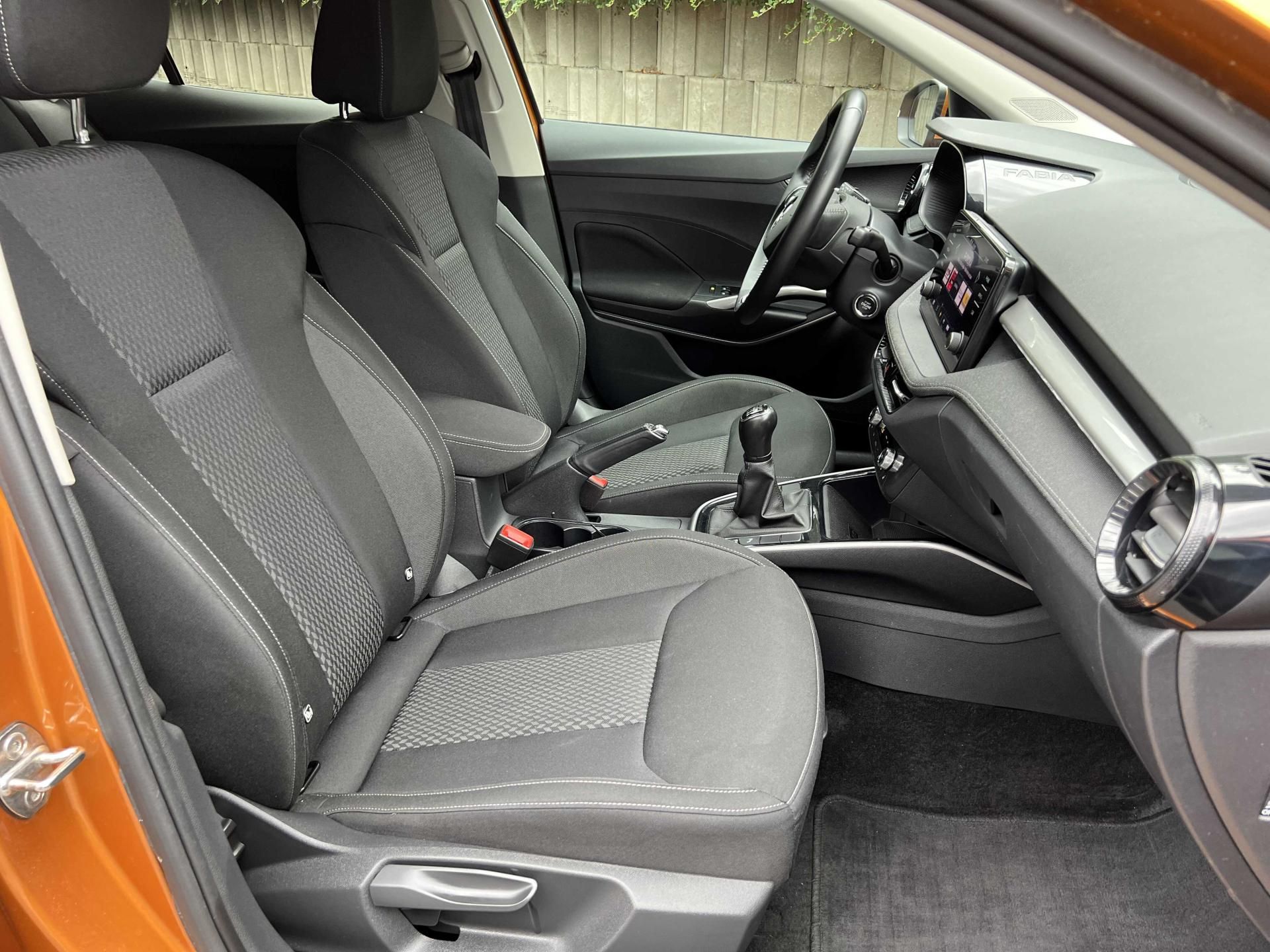 Škoda Fabia, 1.0 TSi 81 kW CRYSTAL LIGHTING - fotka 6