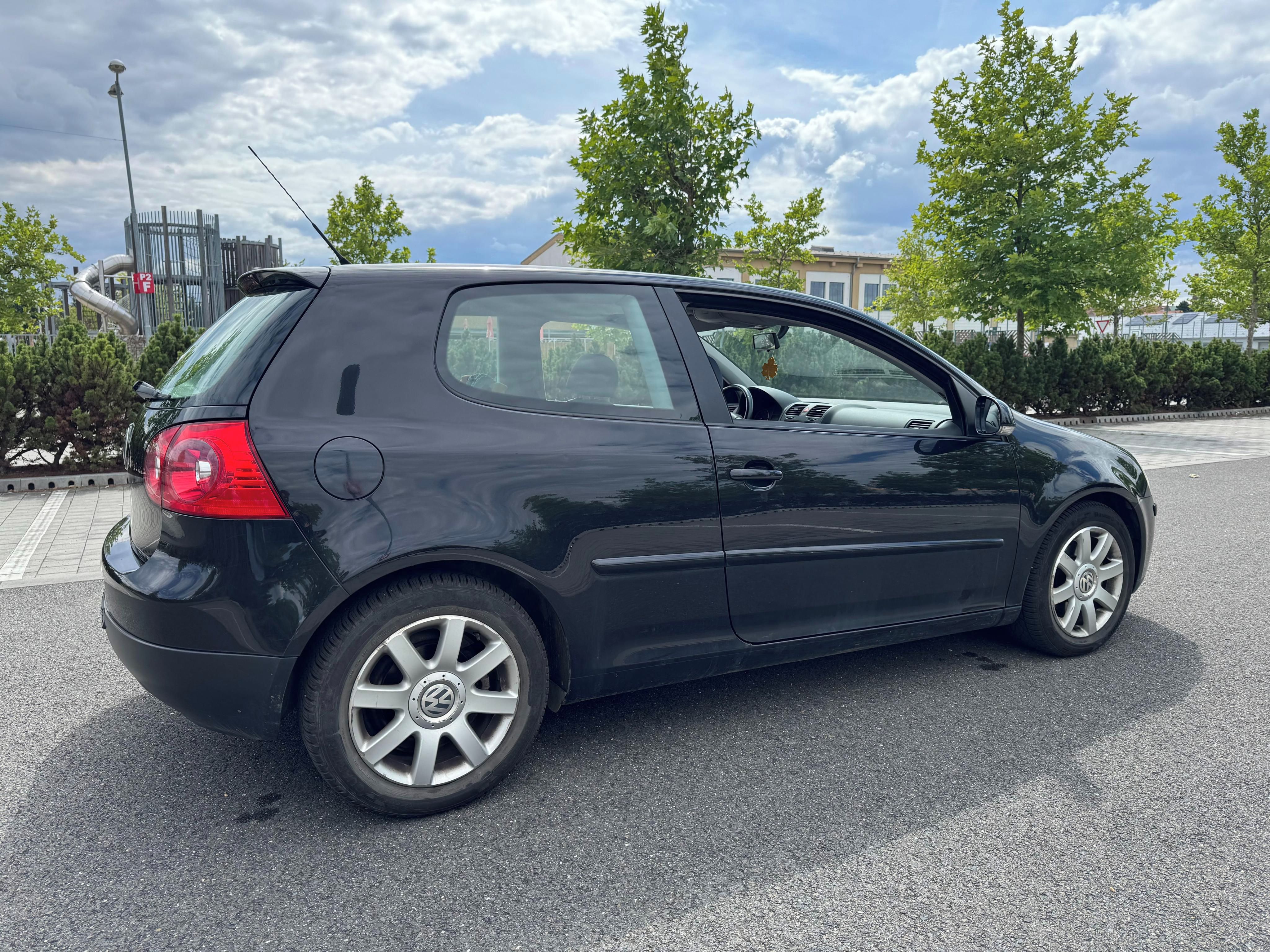 Volkswagen Golf, Golf V 1.6 - fotka 6