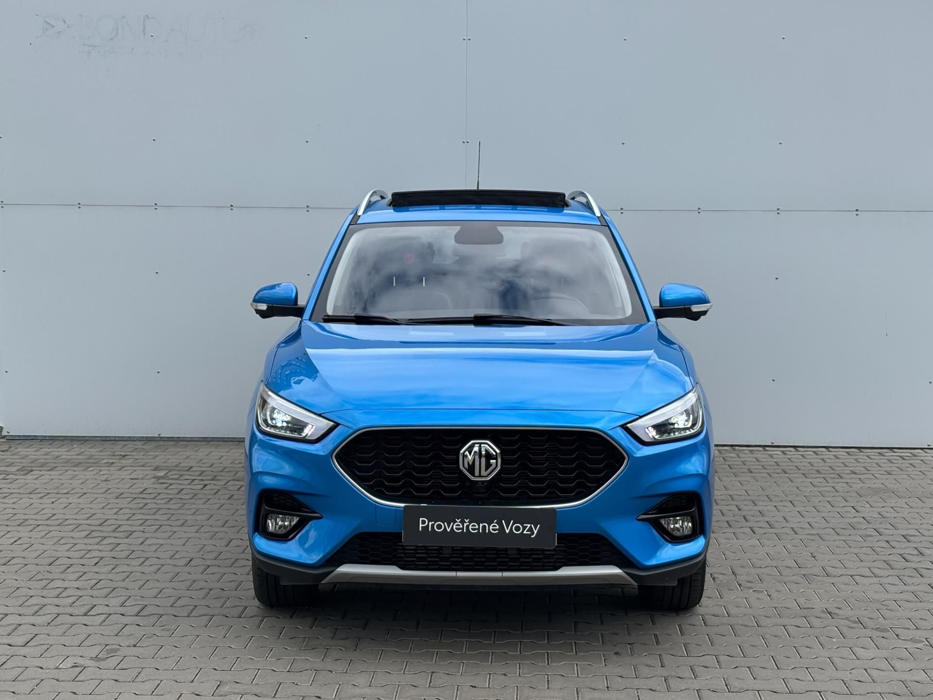 MG ZS, 1.0 TGI 82 kW Elegance - fotka 4