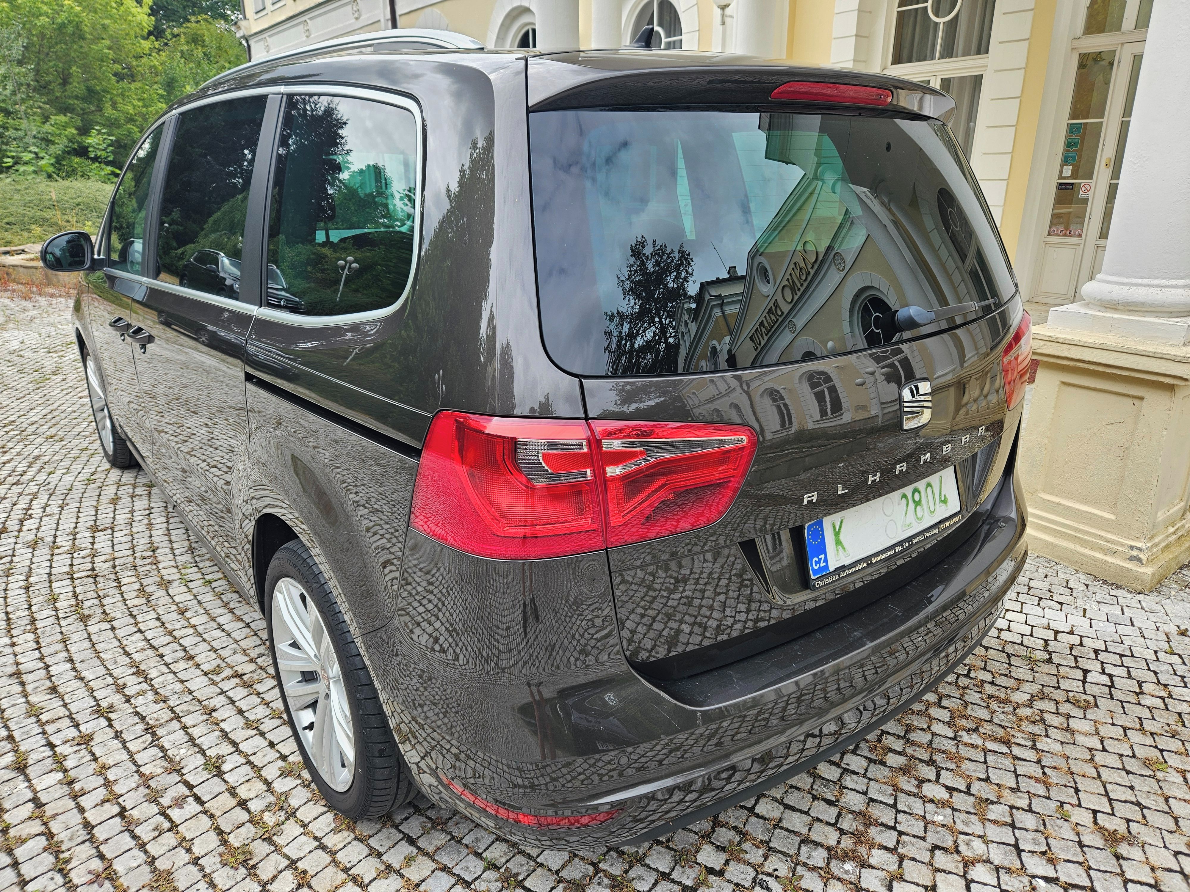 Seat Alhambra, Max výbava Dovoz SRN 7 míst - fotka 4