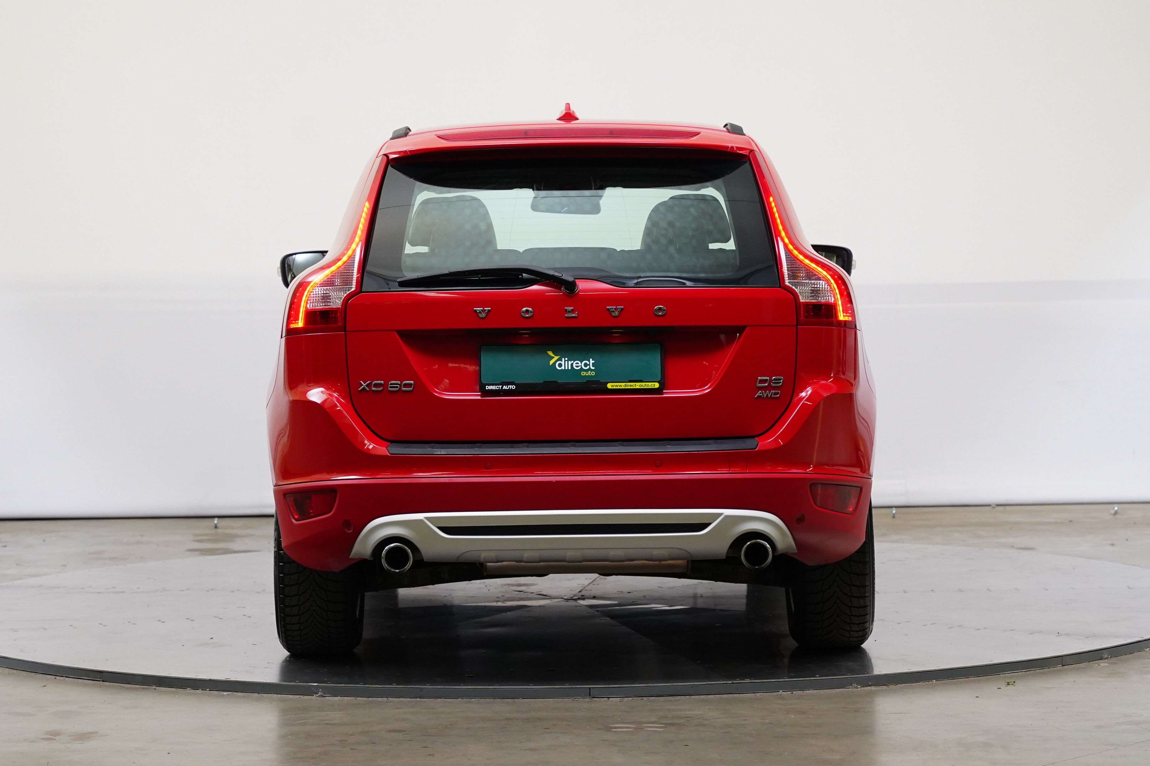 Volvo XC60, 2.4 D3 120 kW AWD R-Design - fotka 6