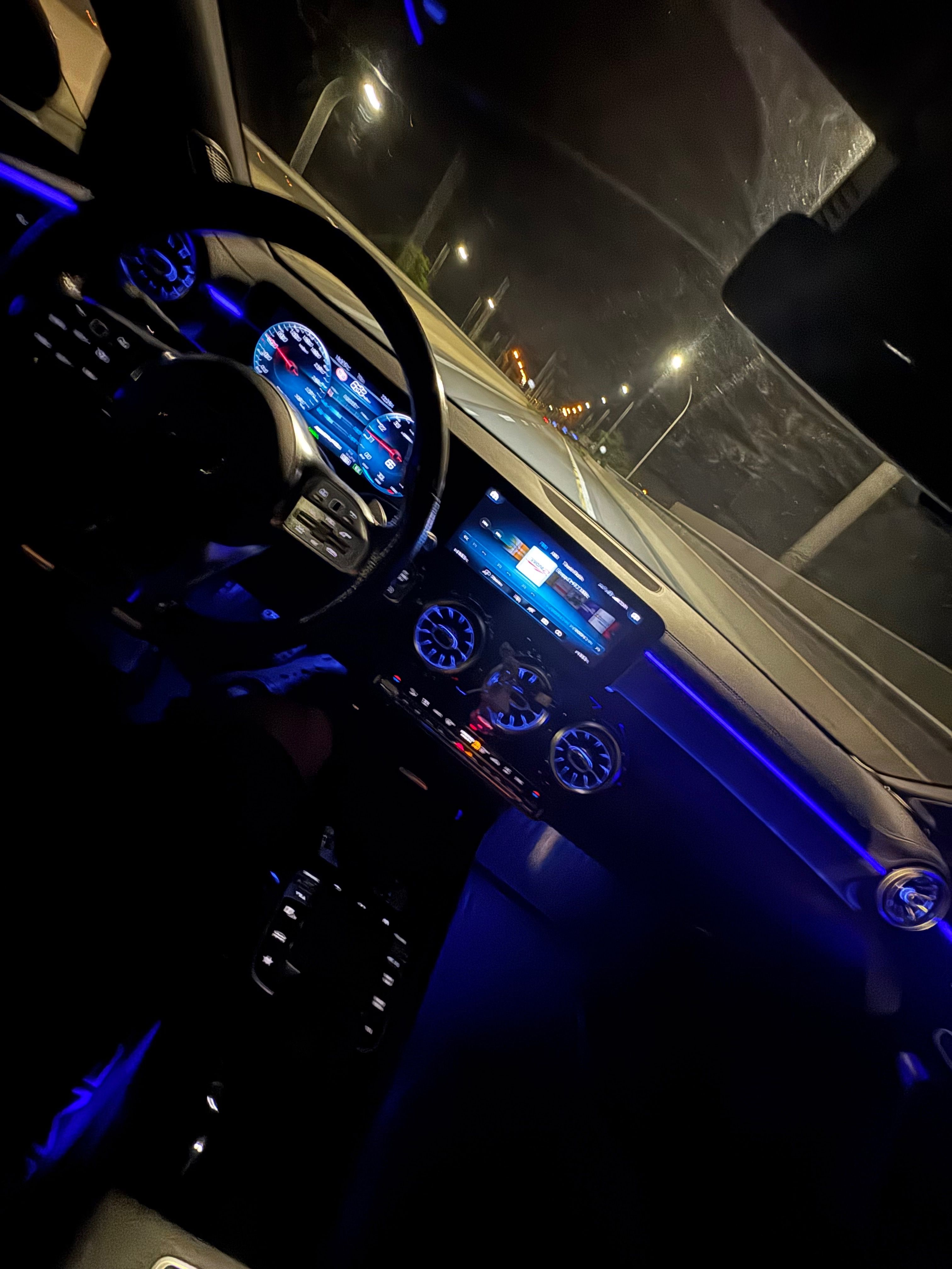 Mercedes-Benz CLA, Cla 220 AMG packet 4matic - fotka 2