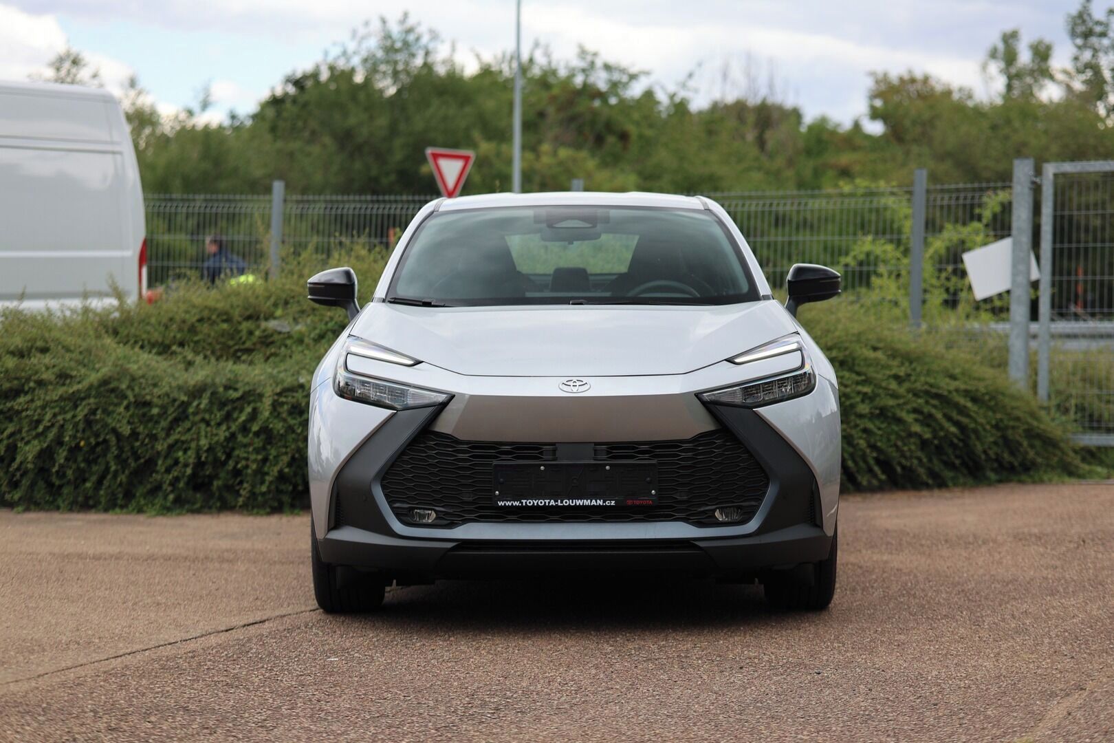 Toyota C-HR, 1.8. Hybrid Comfort Business - fotka 4