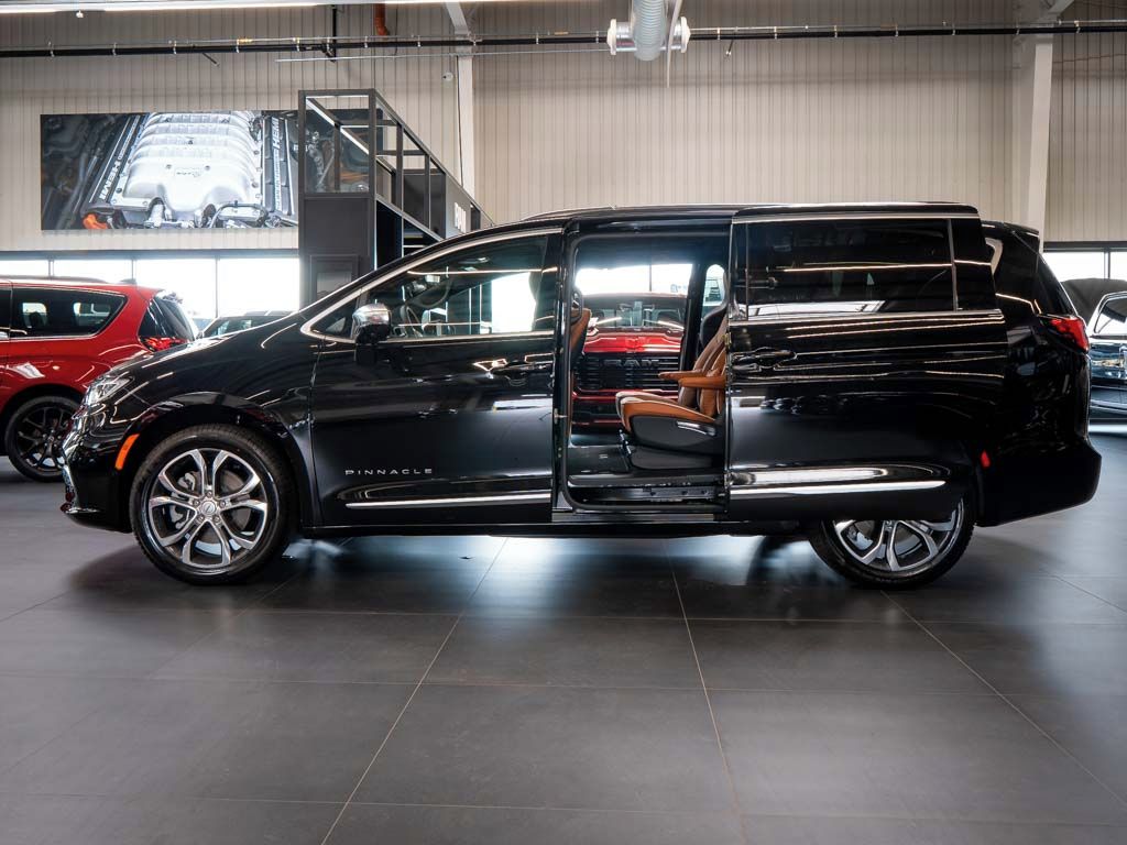 Chrysler Pacifica, 3.6 V6 Pinnacle AWD 2x LCD - fotka 3