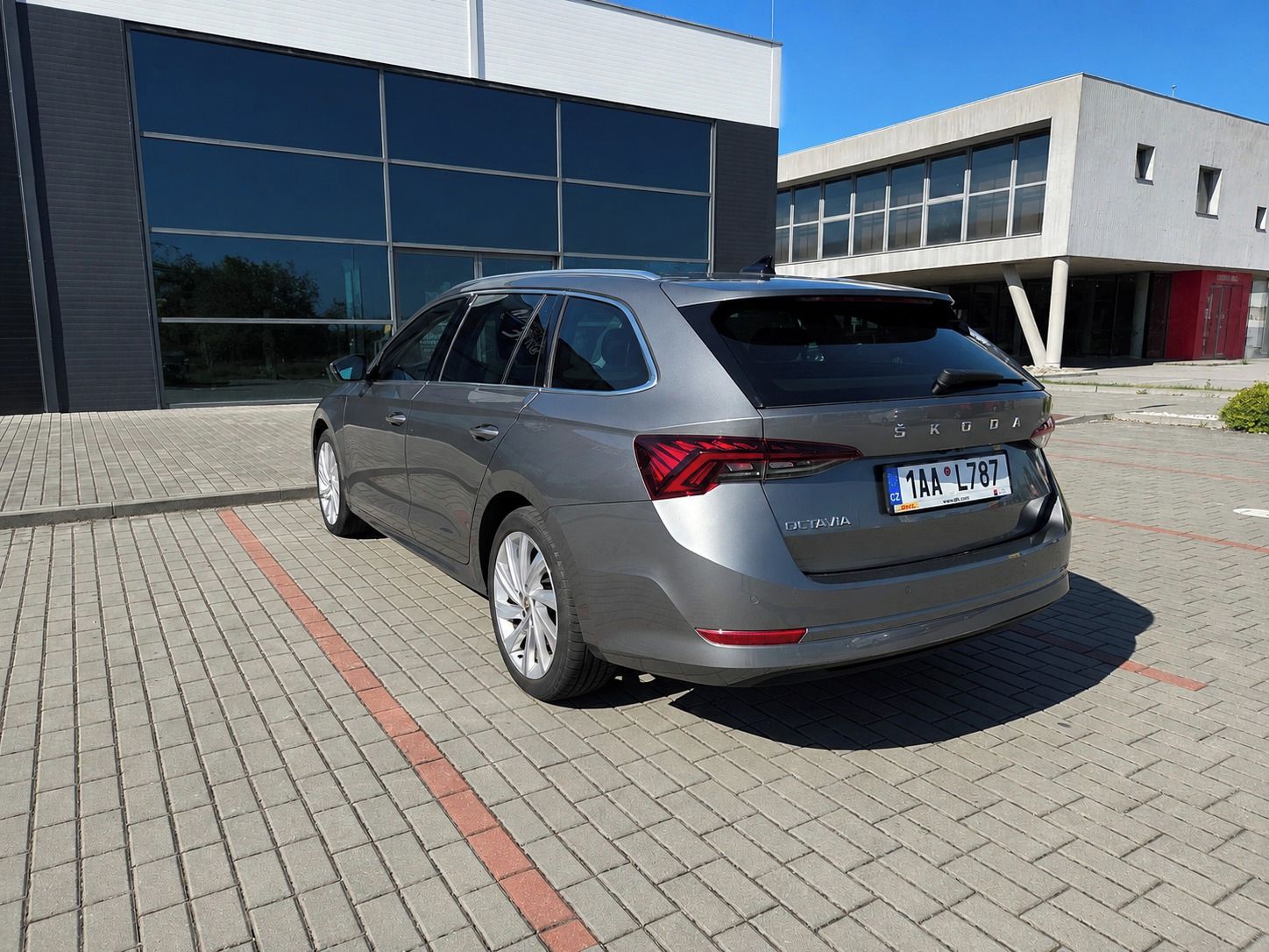 Škoda Octavia, 2.0 TDI 110kw, NEZ.TOPENÍ - fotka 3