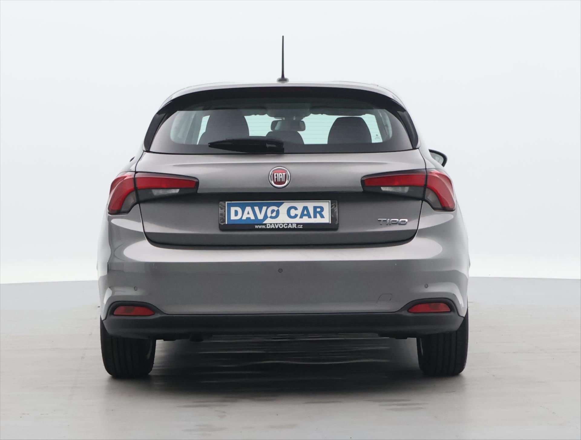 Fiat Tipo, 1,6 MultJet 88kW Automat - fotka 6