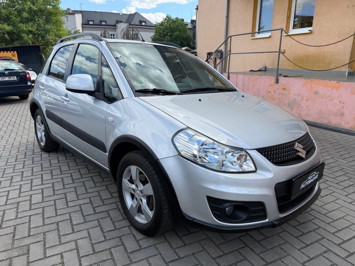 Suzuki SX4, 1.6 VVTi - Málo najeto ! - fotka 4