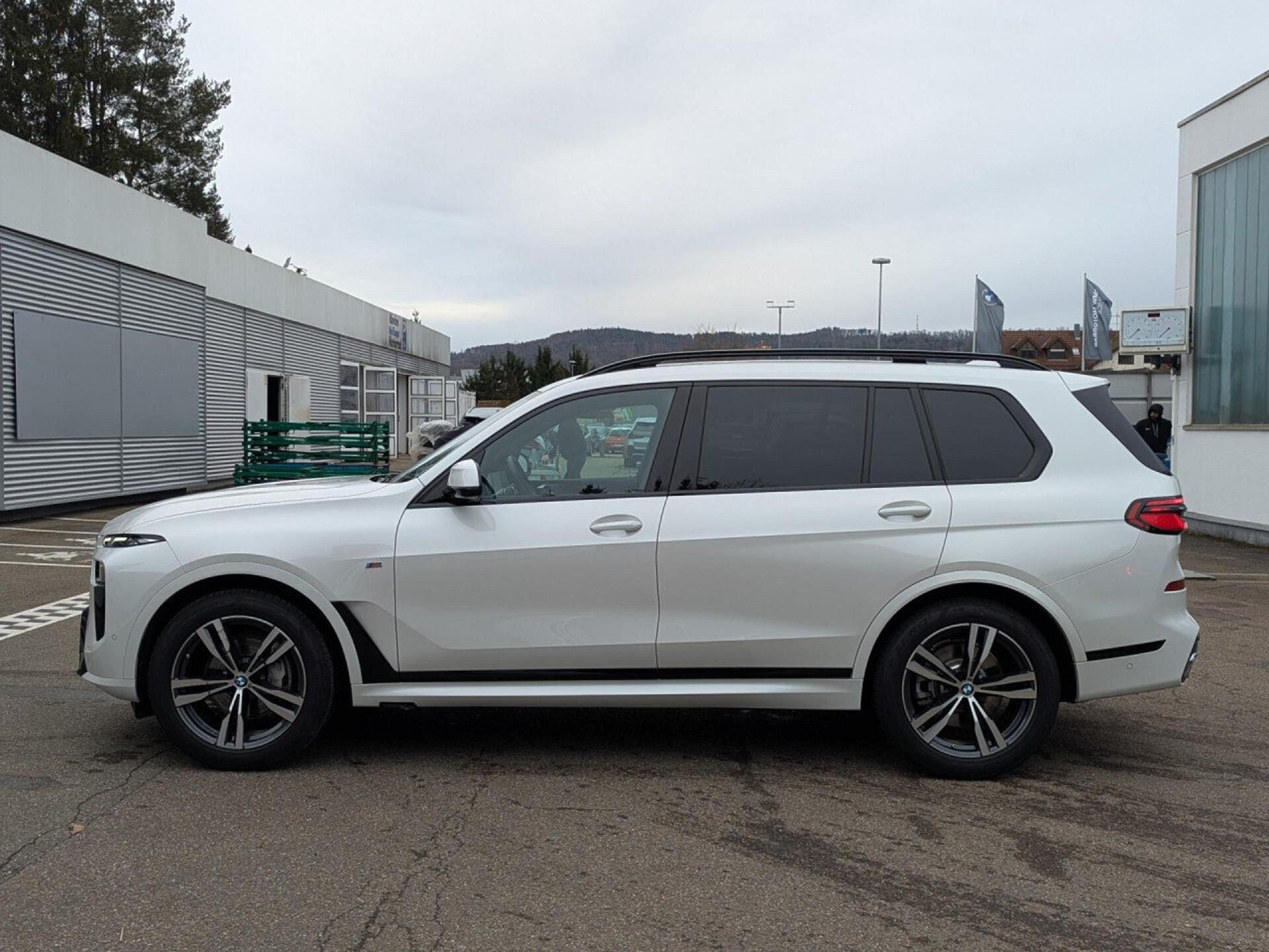 BMW X7, xDrive40i M-Sport NezTop Pano - fotka 5