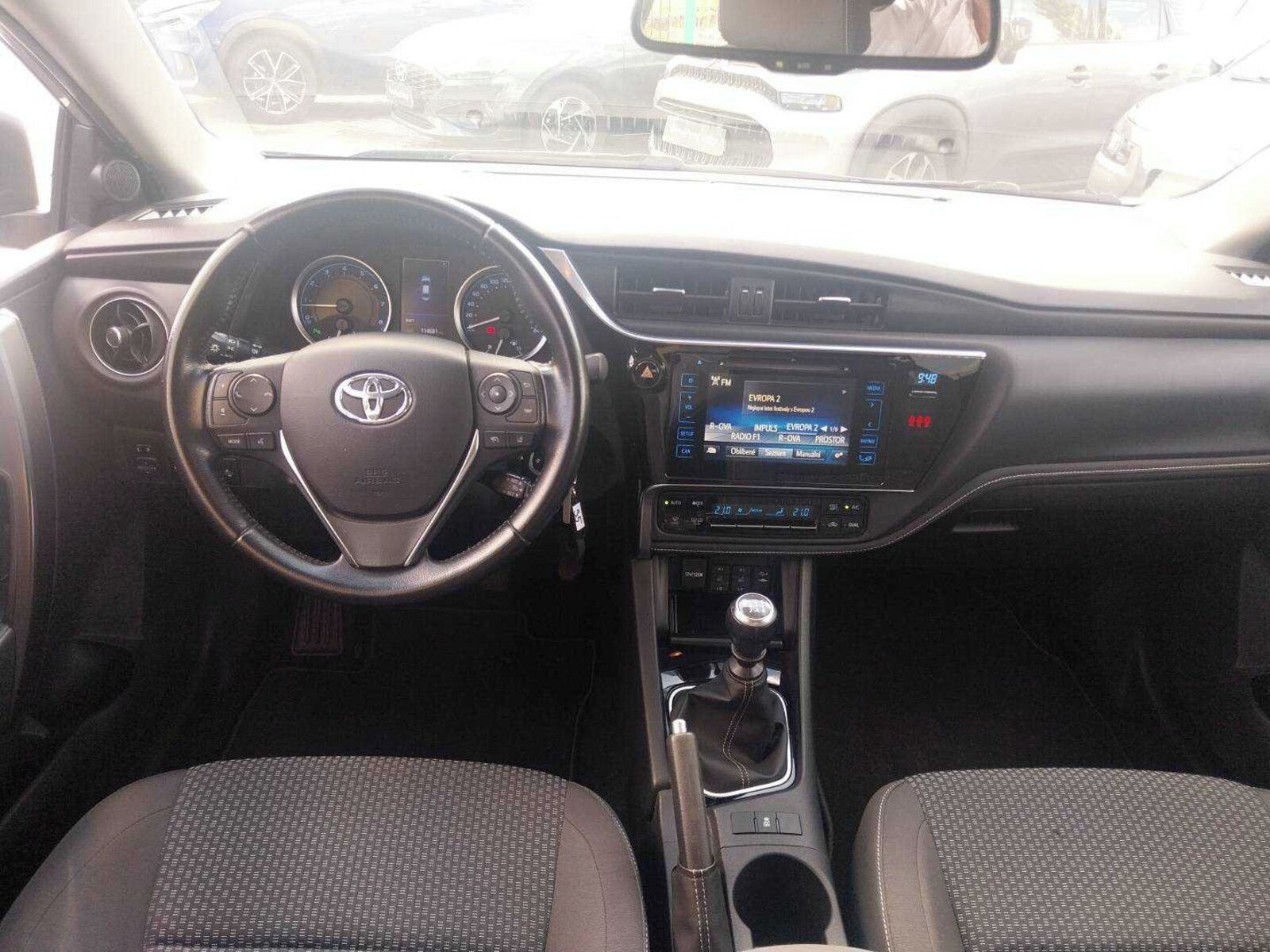 Toyota Corolla, 1.6 Valvematic, Active - fotka 3