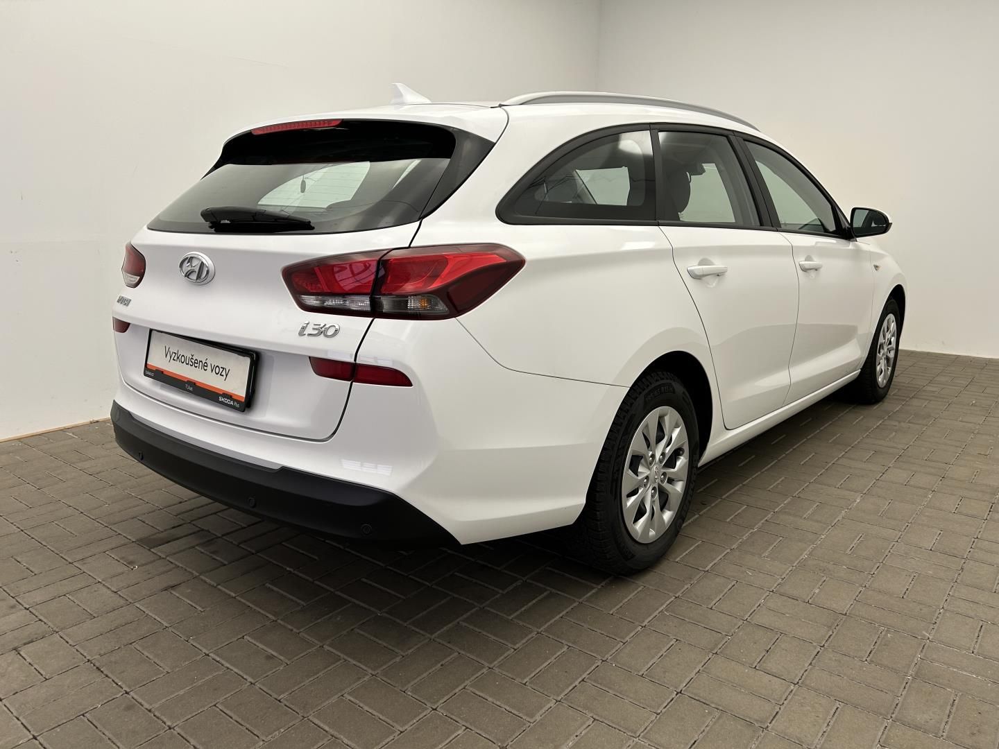 Hyundai i30, 1.0TGDI 88kW  Start Plus - fotka 2