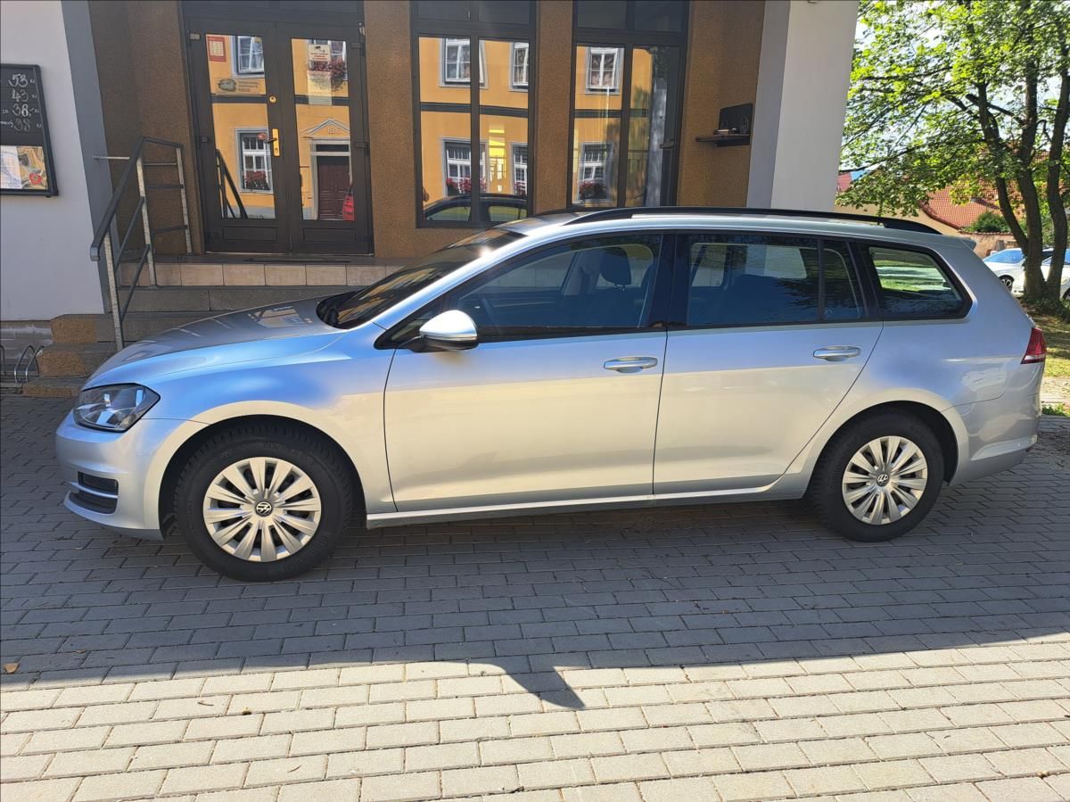 Volkswagen Golf, 1,6 TDI Variant - fotka 5