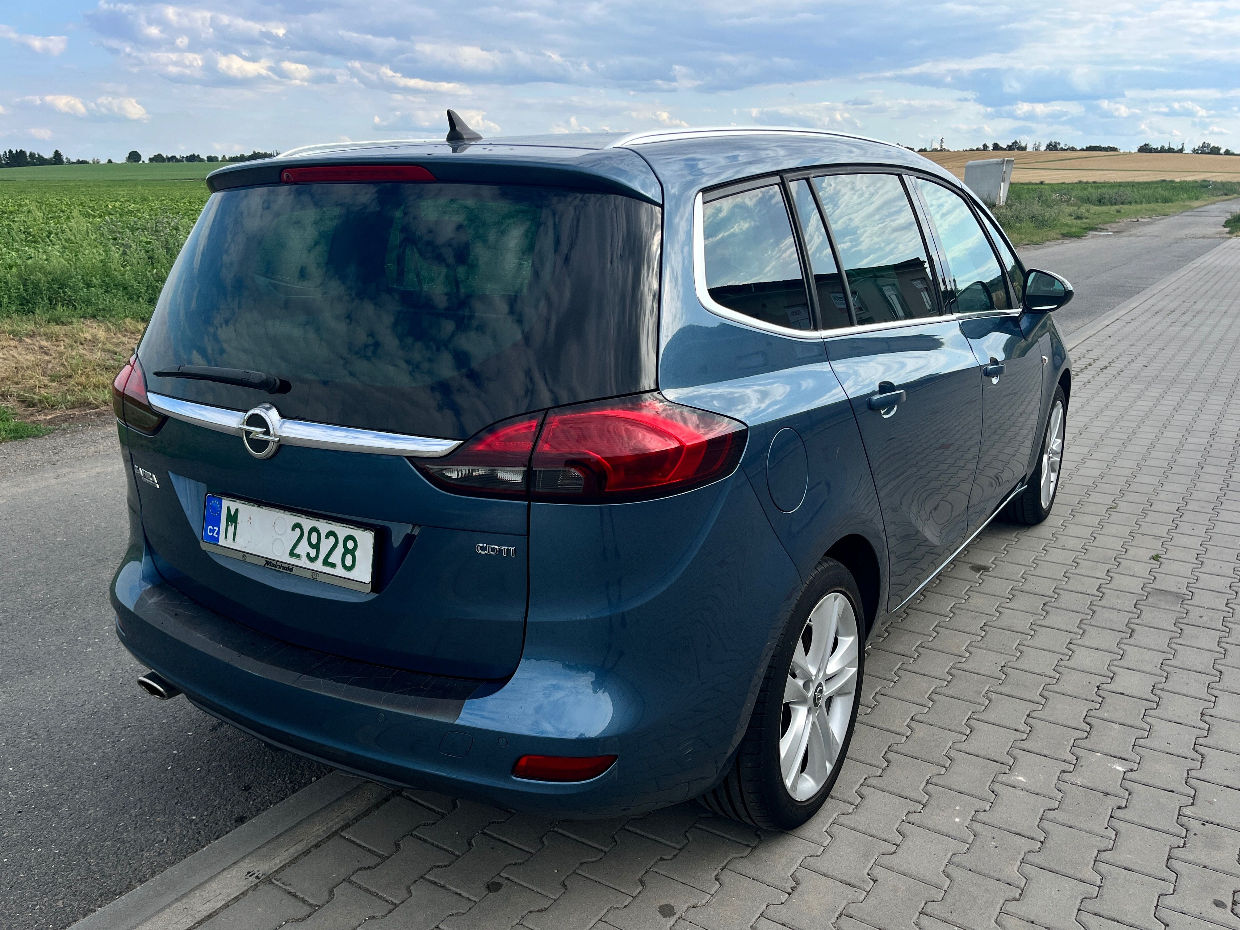 Opel Zafira, TOURER 2,0 CDTI 121kW 7Míst - fotka 3