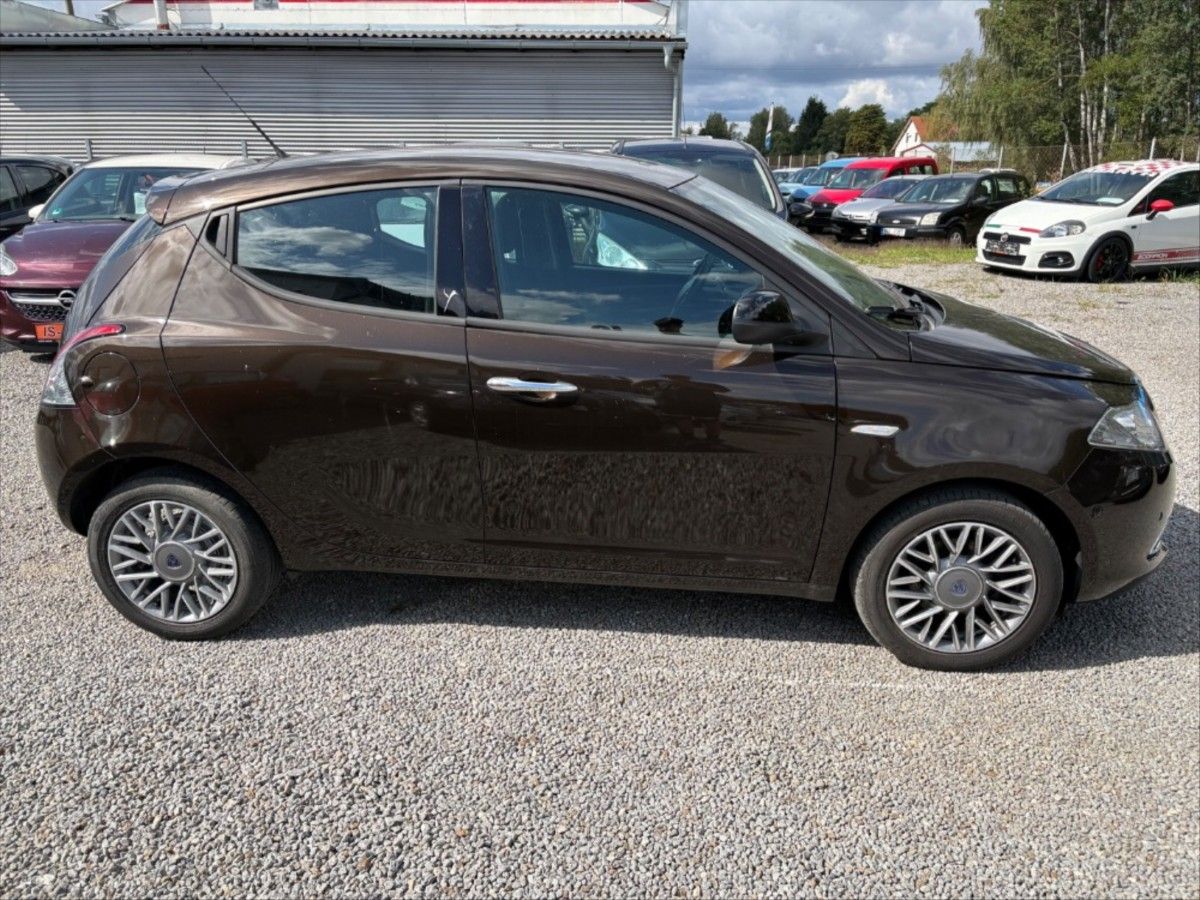 Lancia Y, 0,9 - fotka 6