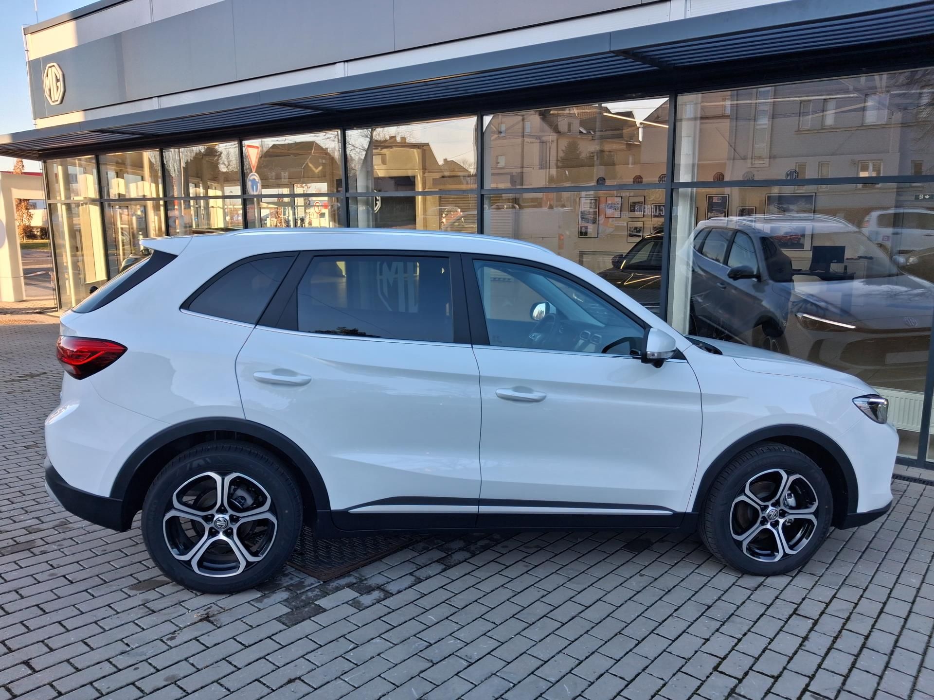 MG ZS, ELEGANCE 1.5 85kW 5MT 4x2 - fotka 5