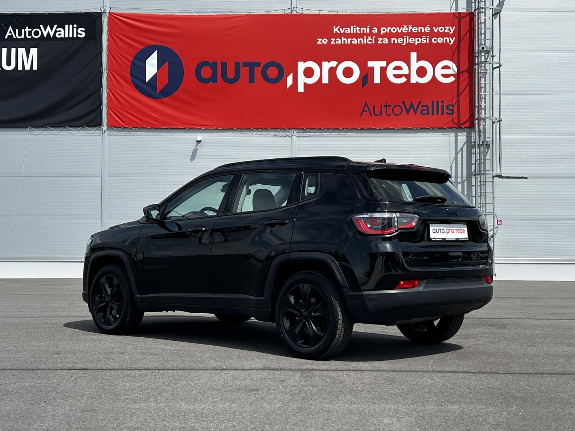 Jeep Compass, 1.4 MultiAir 103kW Night Eagle - fotka 5