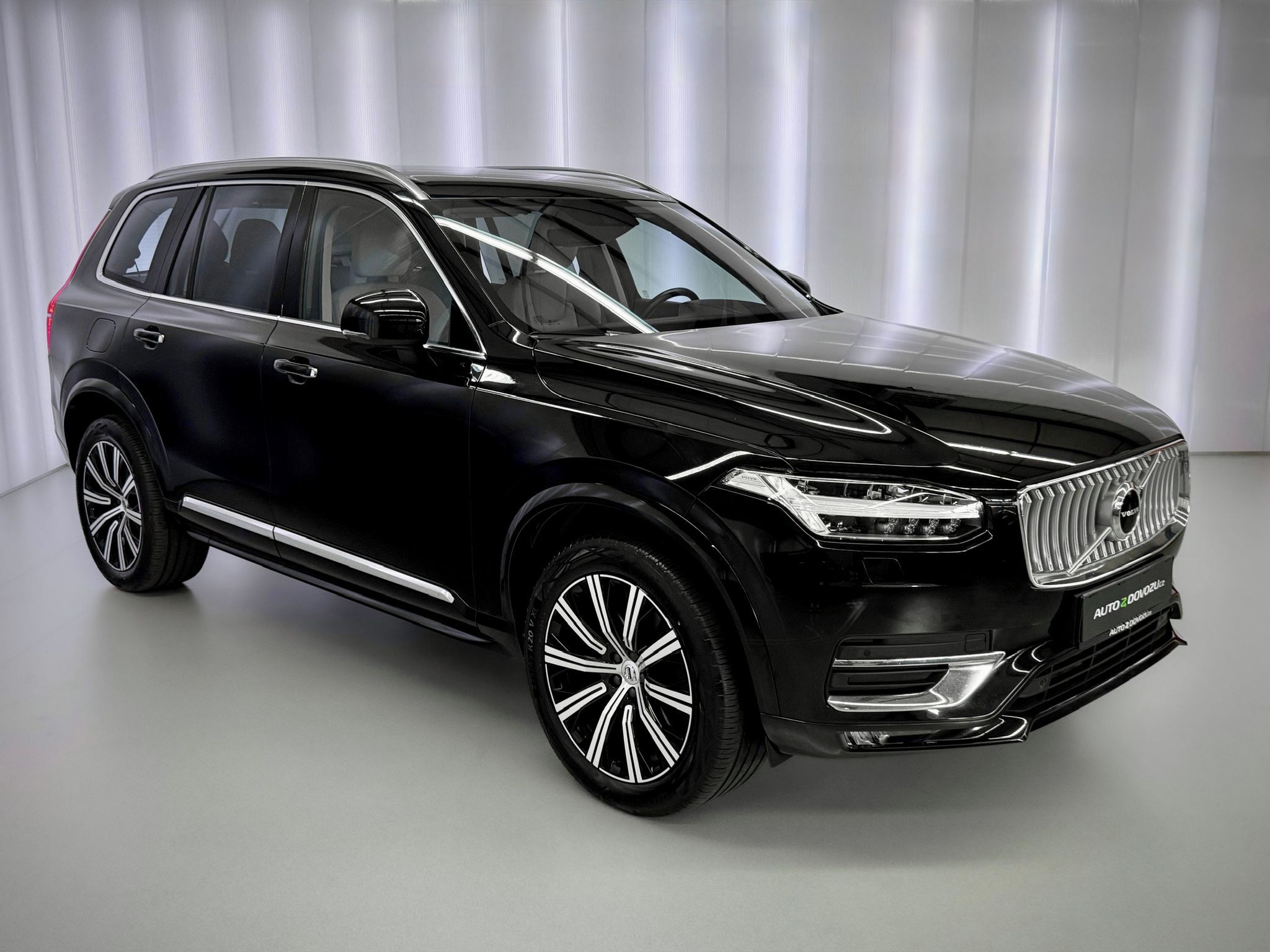 Volvo XC90, B5 AWD INSCRIPTION, HIGH BEAM, - fotka 4