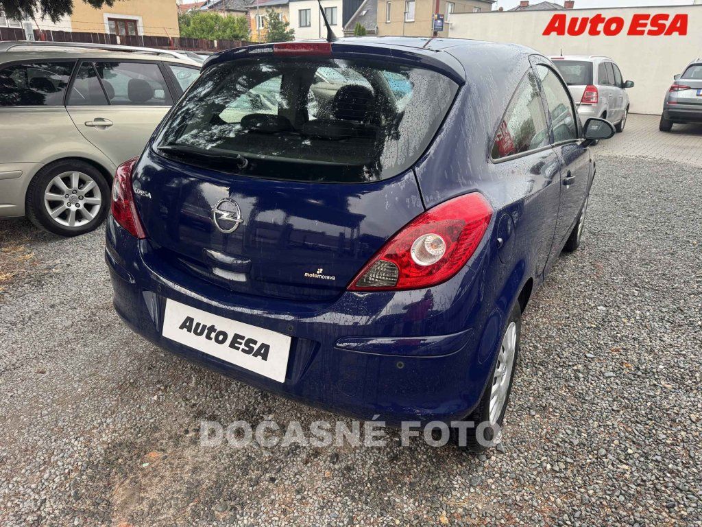 Opel Corsa, 1.0i - fotka 2