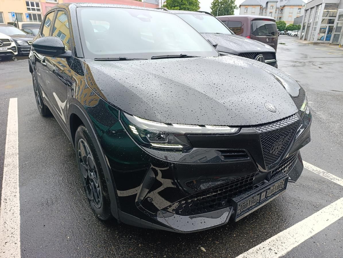 Alfa Romeo Junior, Ibrida 1,2 145k eDCT6 - fotka 4