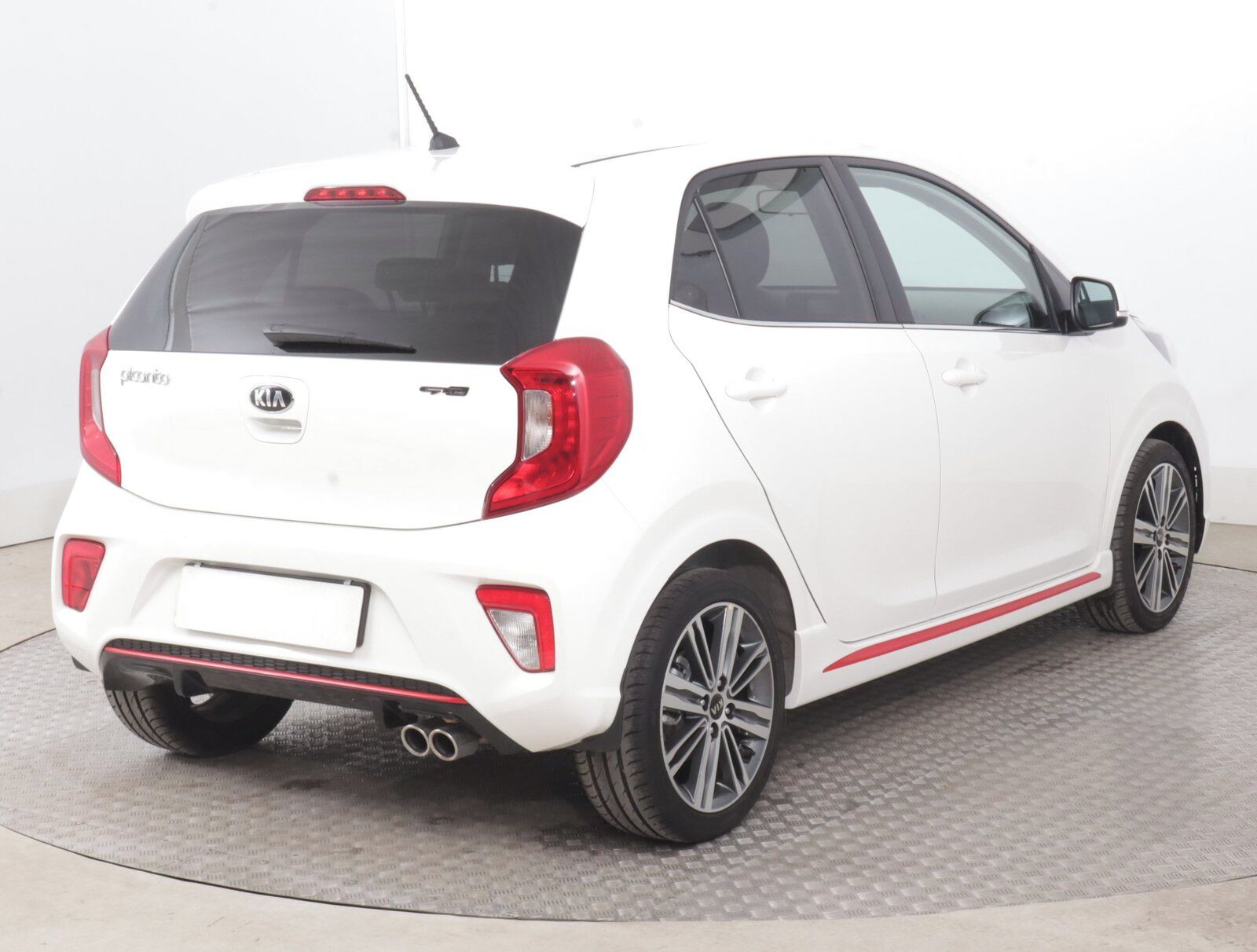 Kia Picanto, 1.2 MPI, GT Line, ČR,1.maj - fotka 5