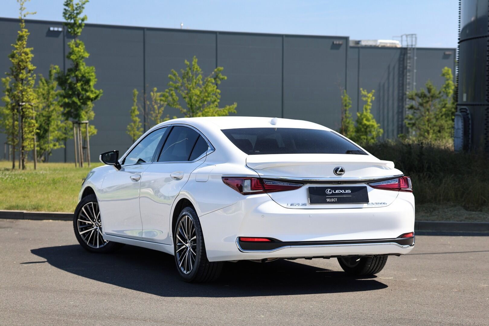 Lexus ES 300h, 300h 2,5 HEV BUSINESS EDITION - fotka 5