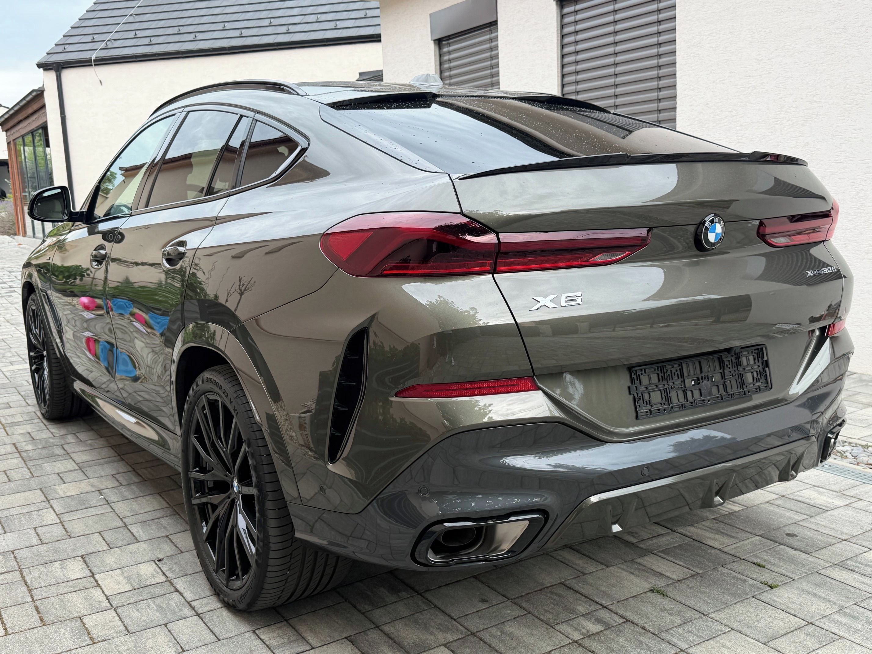 BMW X6, 30d xDrive M Sport Pro - fotka 6