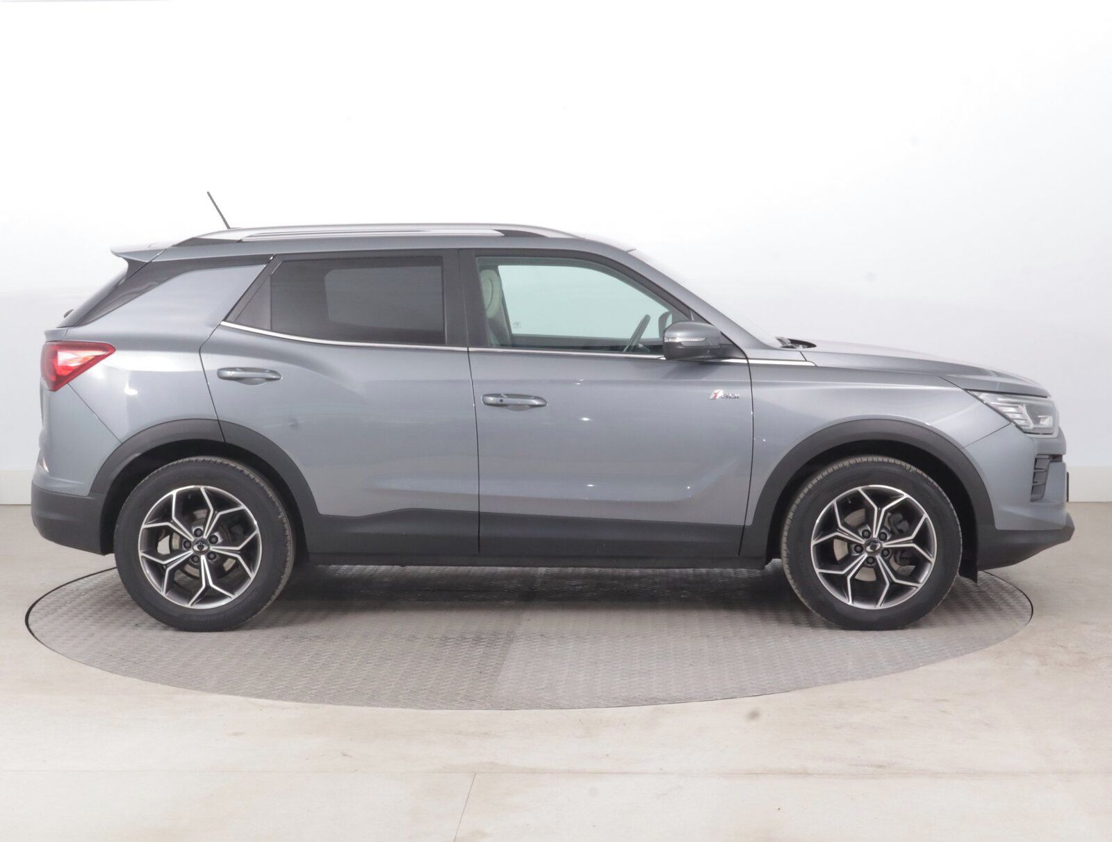 SsangYong Korando, 1.5 T-GDI, Automat, Serv.kniha - fotka 6