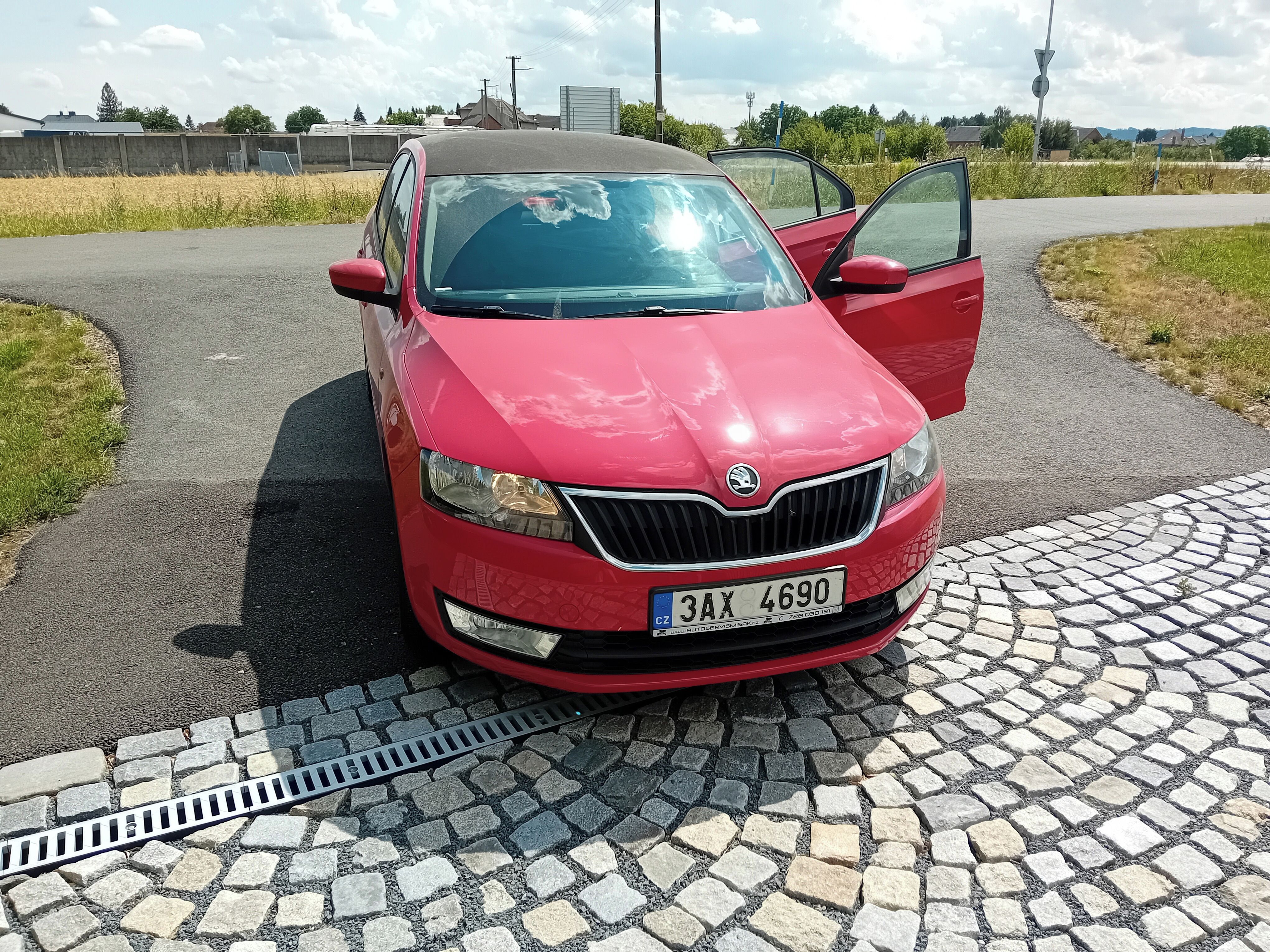 Škoda Rapid, 1.2 benzín 63 kw garážovano ČR
