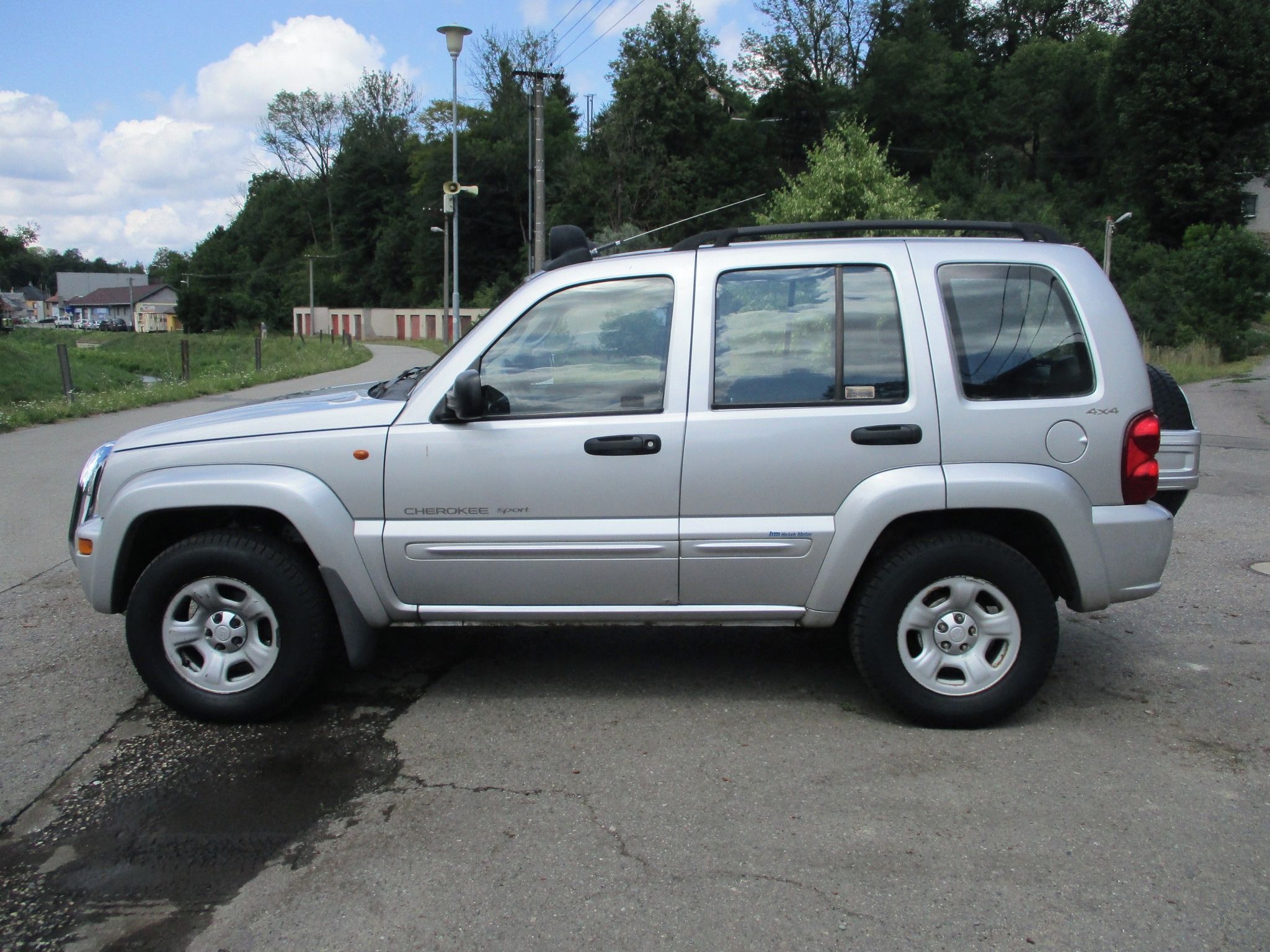 Jeep Cherokee, 2.5 CRD - Tažné zařízení - fotka 2