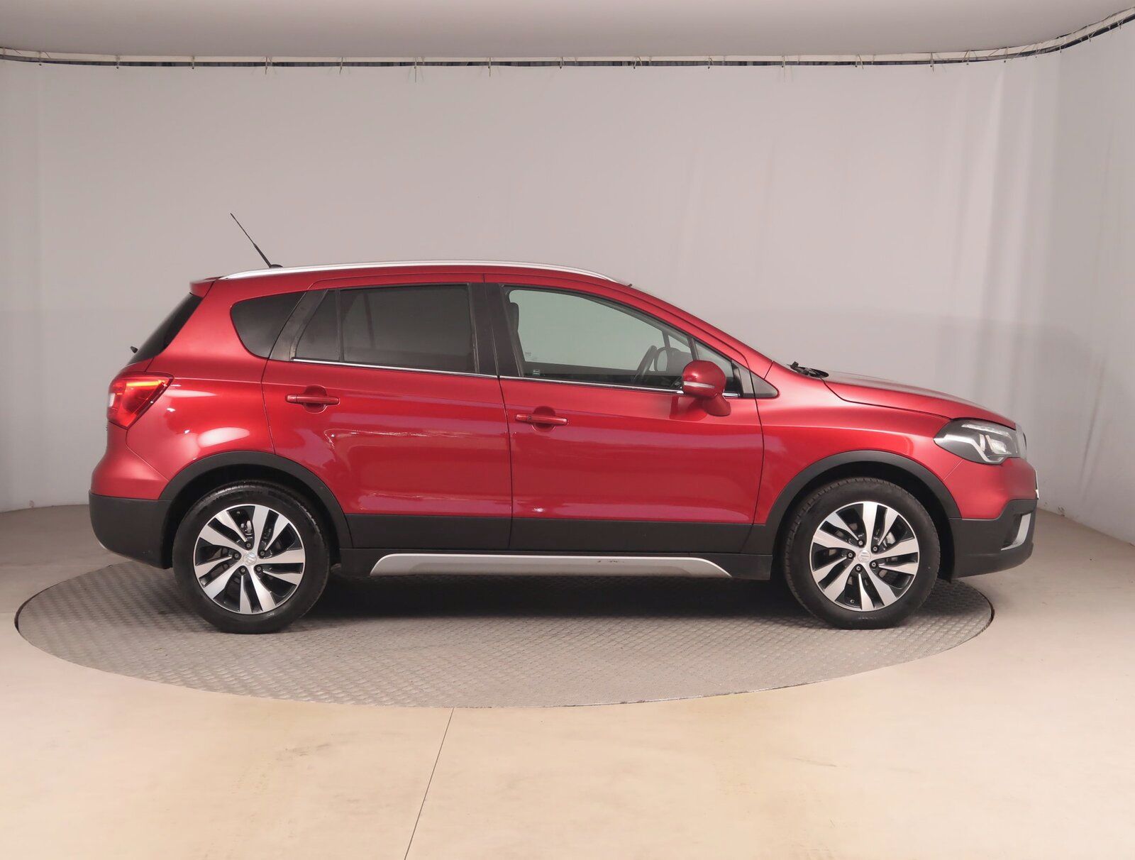 Suzuki SX4 S-Cross, 1.4 BoosterJet, Comfort, 4X4 - fotka 6