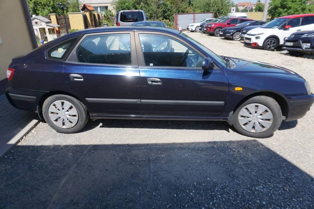 Hyundai Elantra, 1,6 NOVÉ V ČR - fotka 2