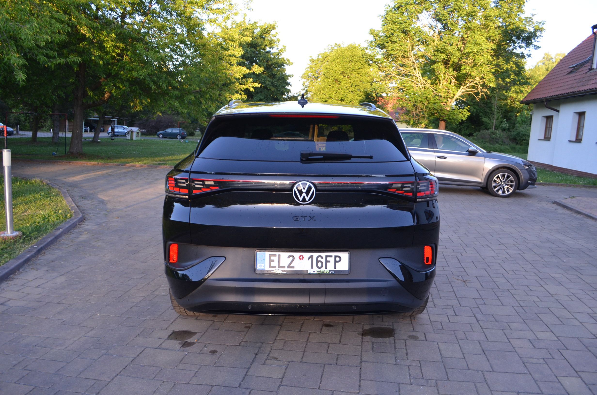 Volkswagen ID.4, GTX 4*4 PRO 220KW IQ LIGHTS - fotka 6