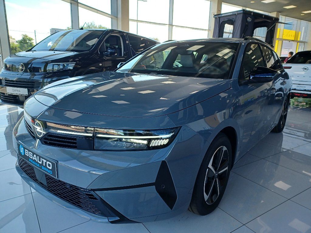 Opel Astra, ST Edition Hybrid 1,2T 145k AT - fotka 3