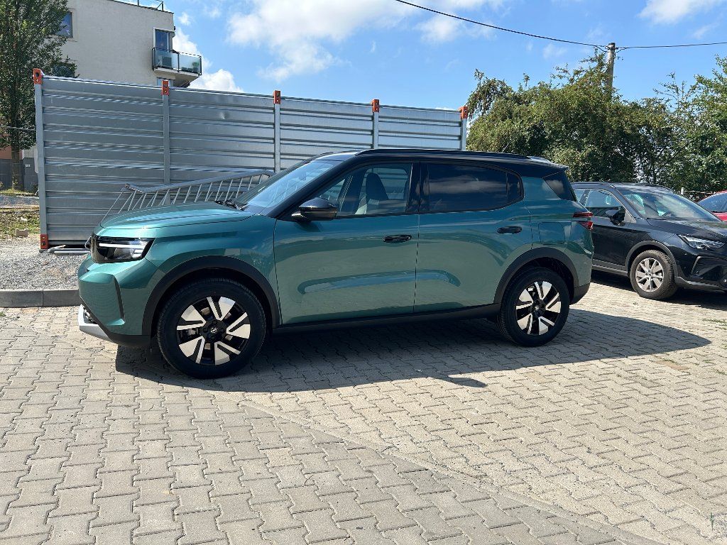 Opel Frontera, GS 1,2 Turbo 107kW AT Mild-hyb - fotka 2