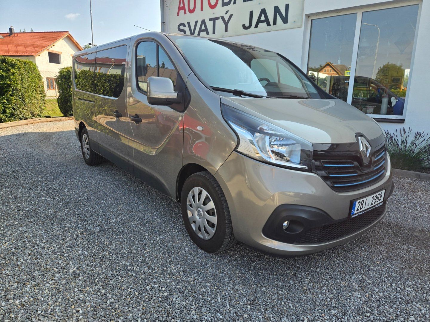Renault Trafic, 1.6 DCi 8.místné,nové CZ - fotka 2