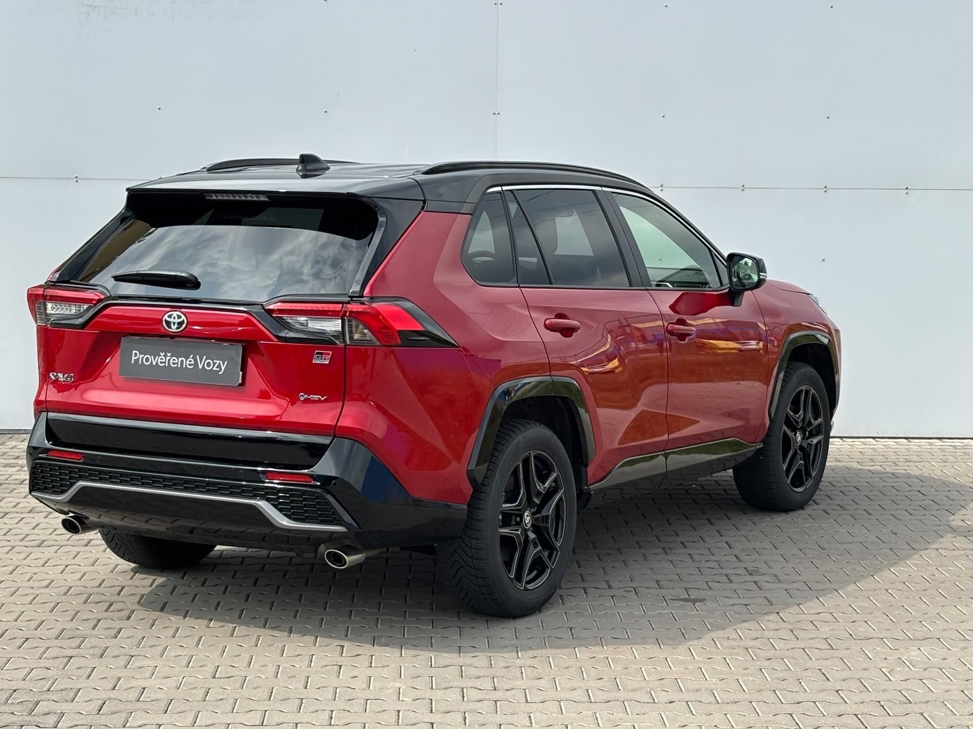 Toyota Rav4, 2.5 HSD e-CVT AWD GR-Sport - fotka 2