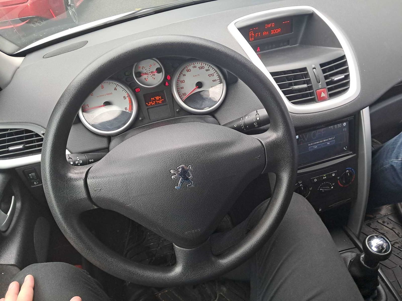 Peugeot 207, 1.6 HDi, Tažné - fotka 3