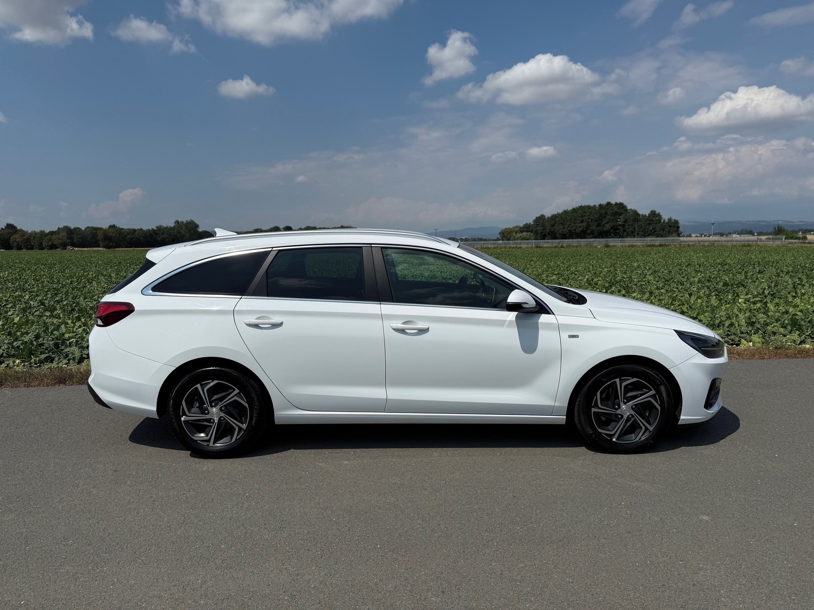 Hyundai i30, Combi 1.5T-GDI 118kW SMART DPH - fotka 5