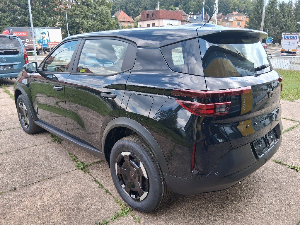 Opel Frontera, EDITION HYBRID 1,2 TURBO  81kW - fotka 6
