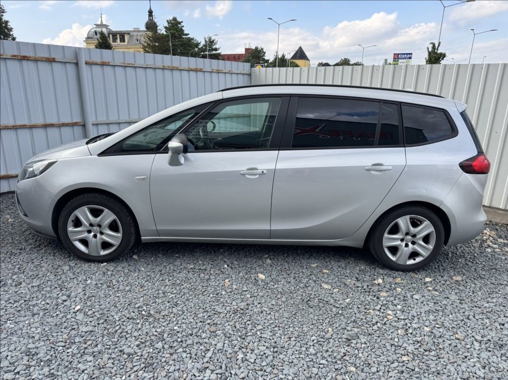 Opel Zafira, 1,6 CDTi 100kW TOURER tažné - fotka 4