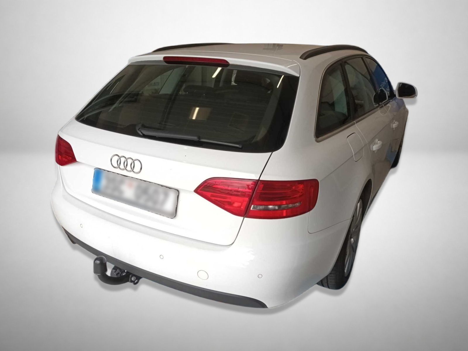 Audi A4, 1.8 TFSI, Xenony - fotka 2