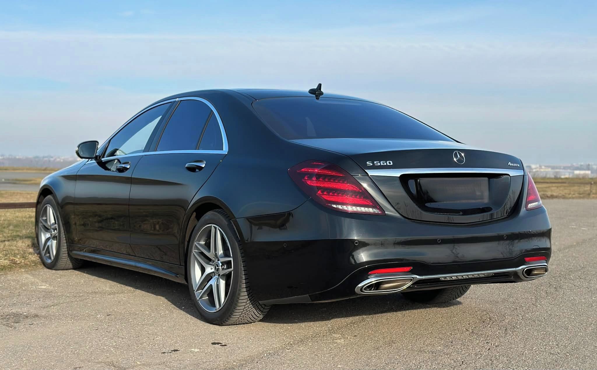 Mercedes-Benz Třídy S, Mercedes S Class 560 4MATIC - fotka 6