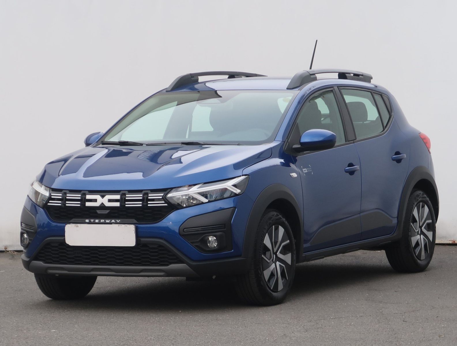 Dacia Sandero, 1.0 TCe, Stepway Essential - fotka 3
