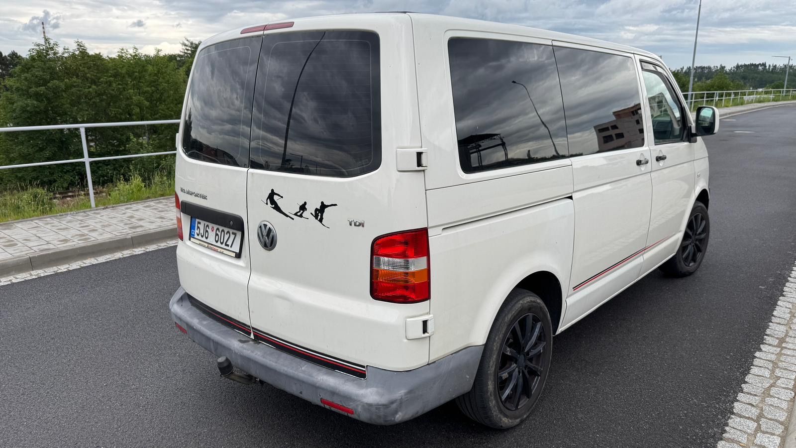 Volkswagen Transporter, T5, 2009, 1.9 TDI 75kW, 9míst - fotka 6
