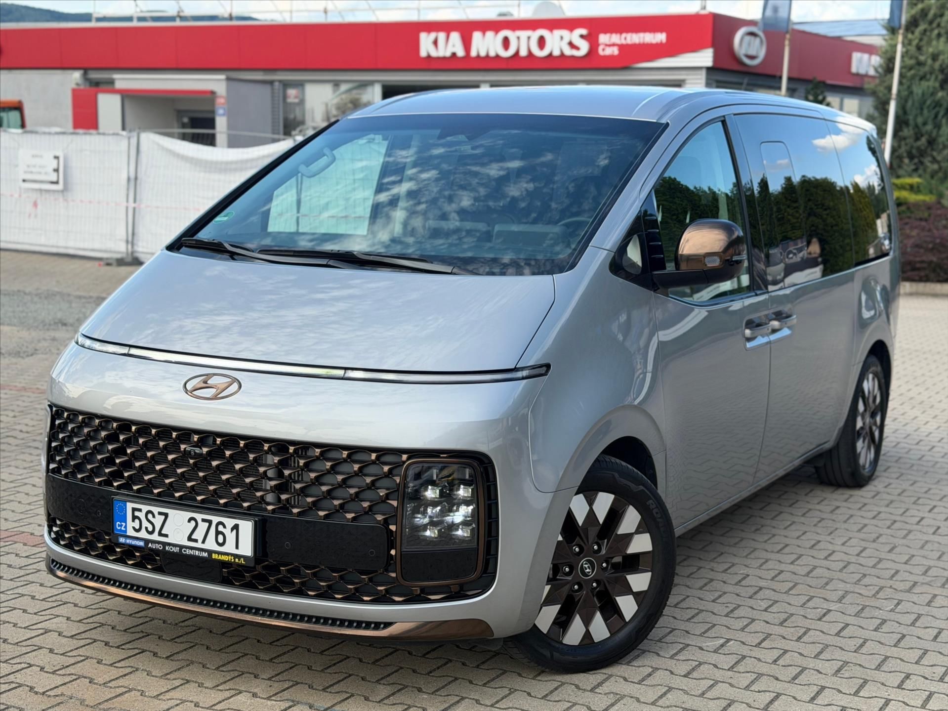 Hyundai Staria, 2,2 CRDi 7míst. Z.ALU, TOP