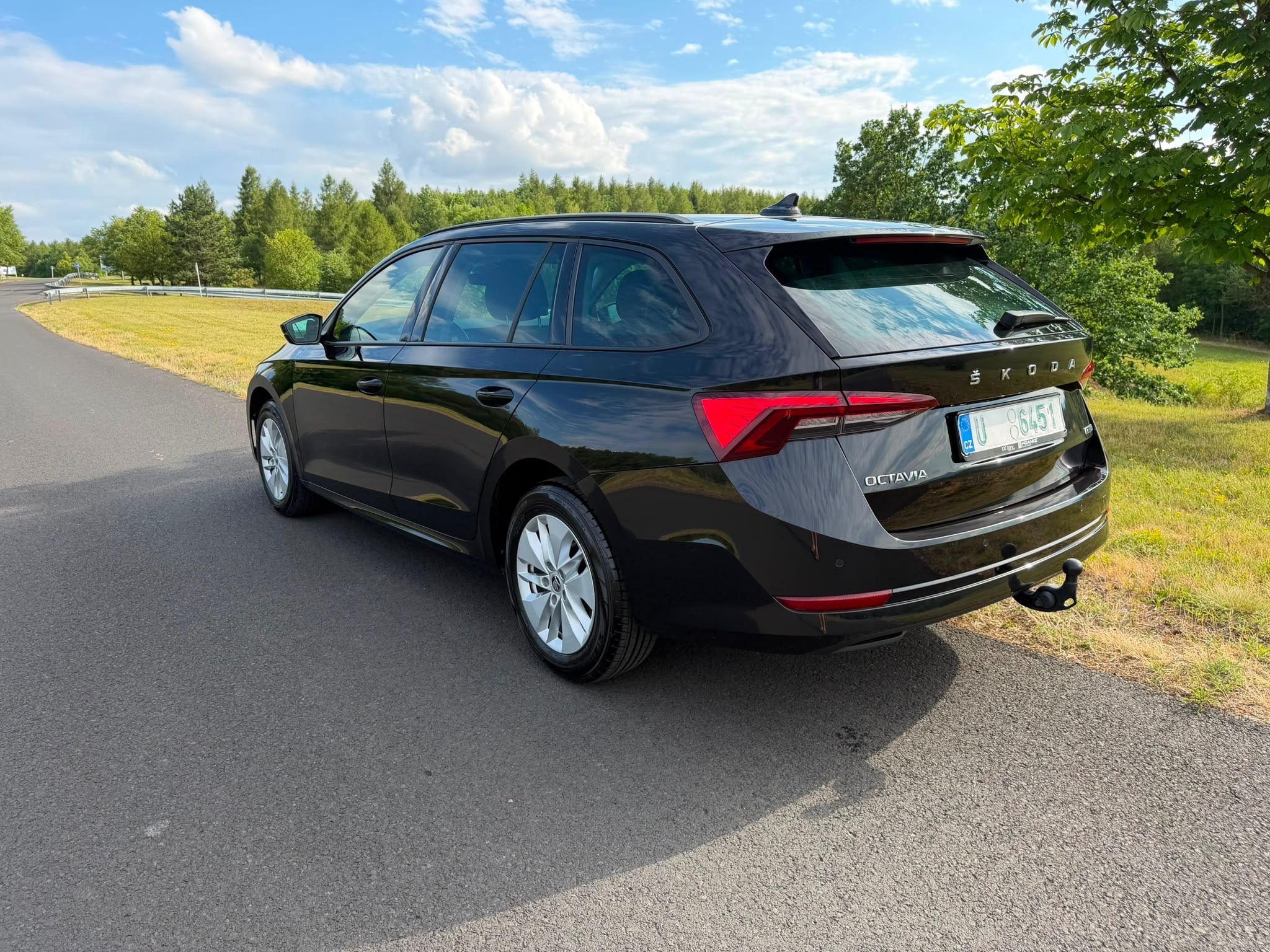 Škoda Octavia, combi 4 1.0 tsi 81kw dsg - fotka 4