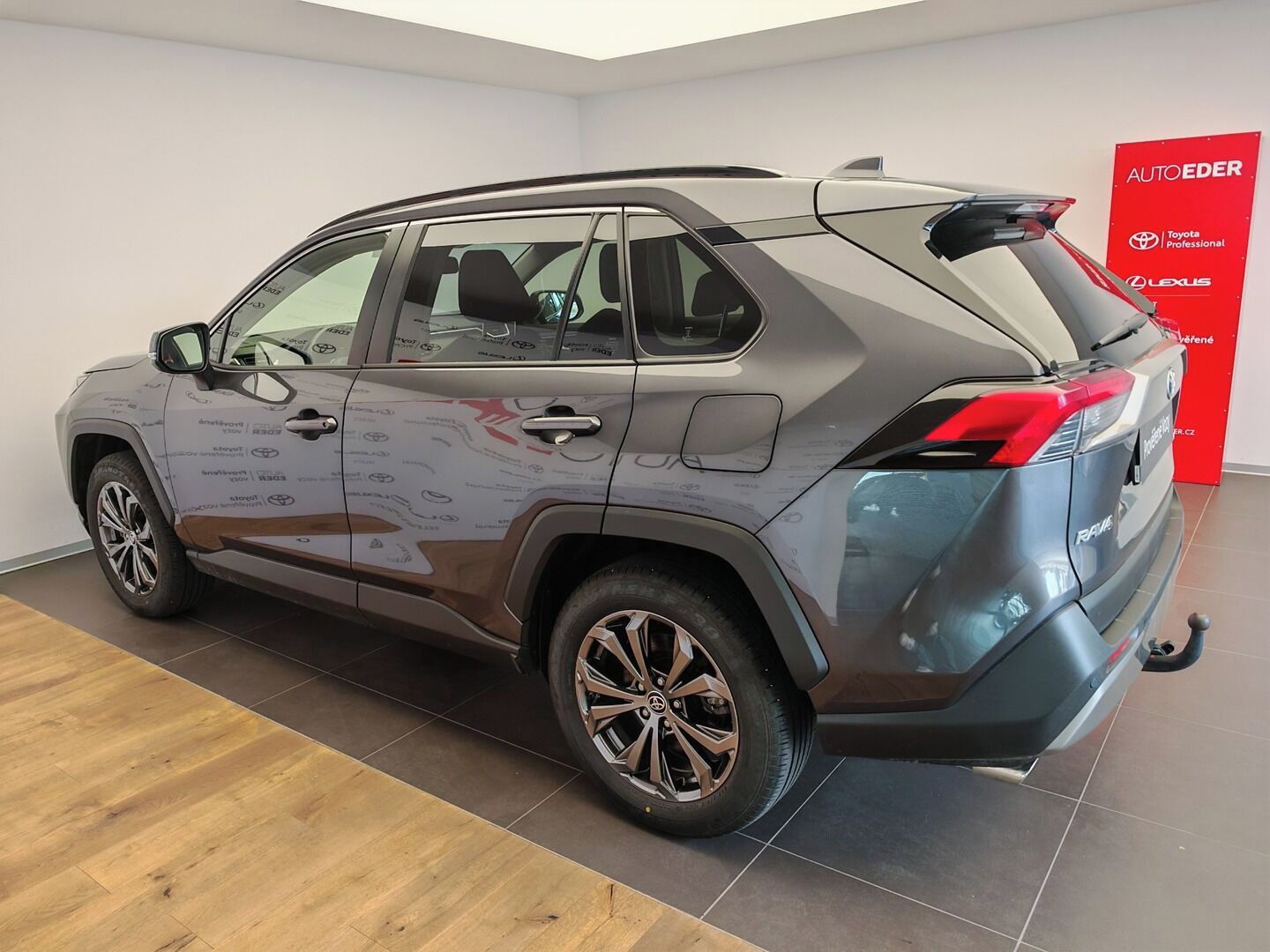 Toyota Rav4, 2.5 Hybrid Comfort e-CVT - fotka 6