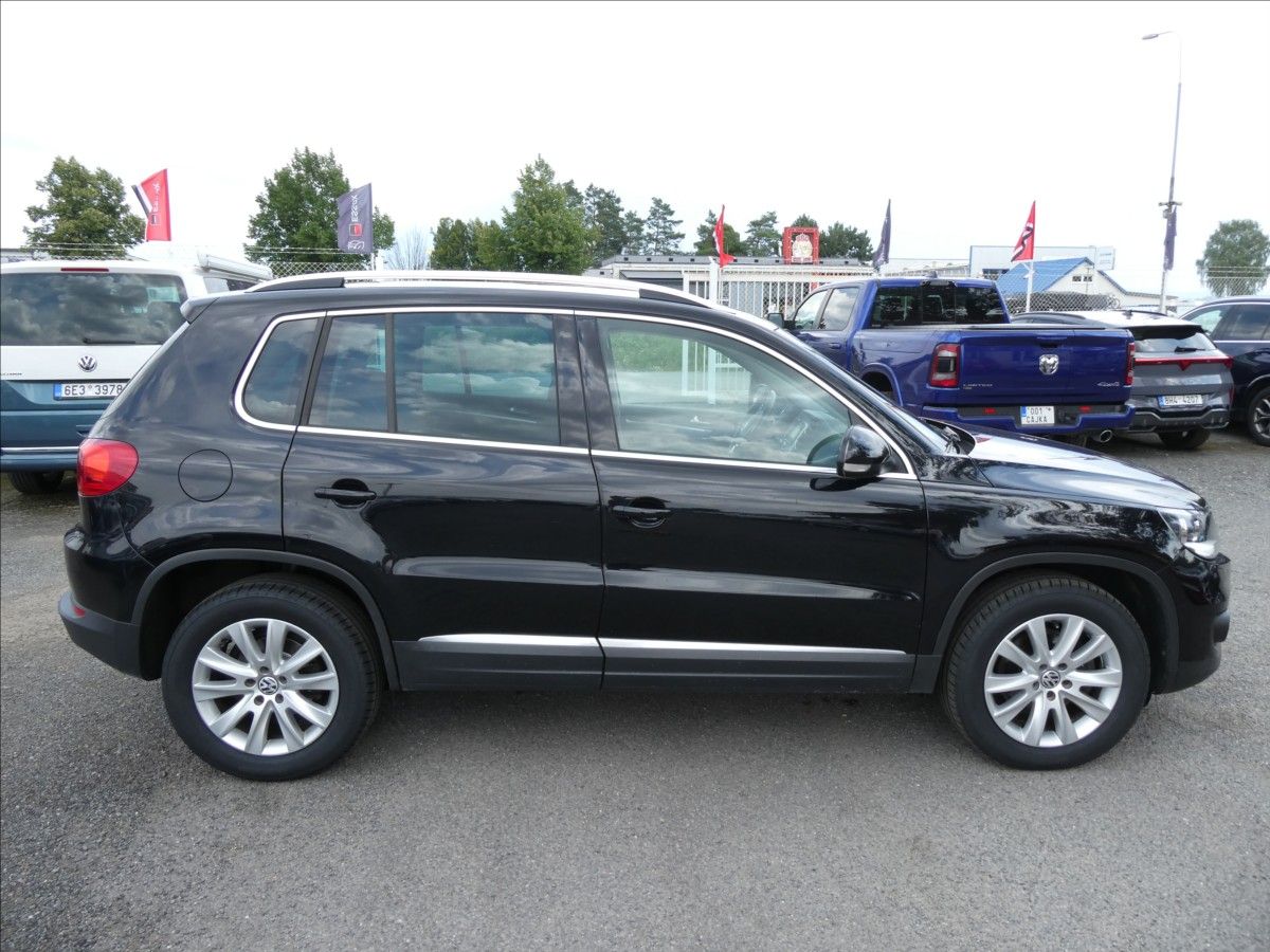 Volkswagen Tiguan, 2,0 TDi 130kW Sport 4x4,TZ,nav - fotka 2
