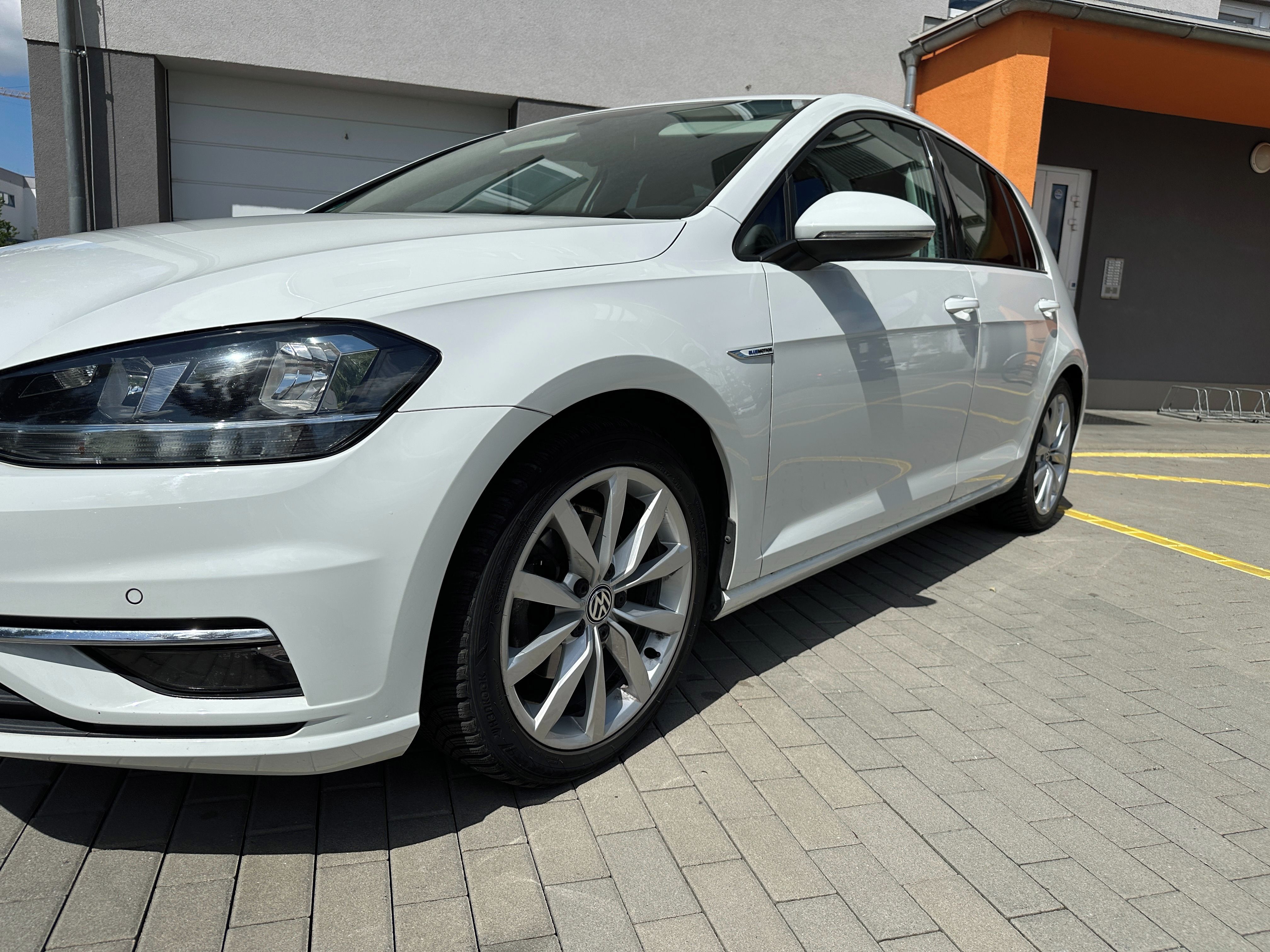 Volkswagen Golf, 1.5 TSI BLUEMOTION - fotka 5
